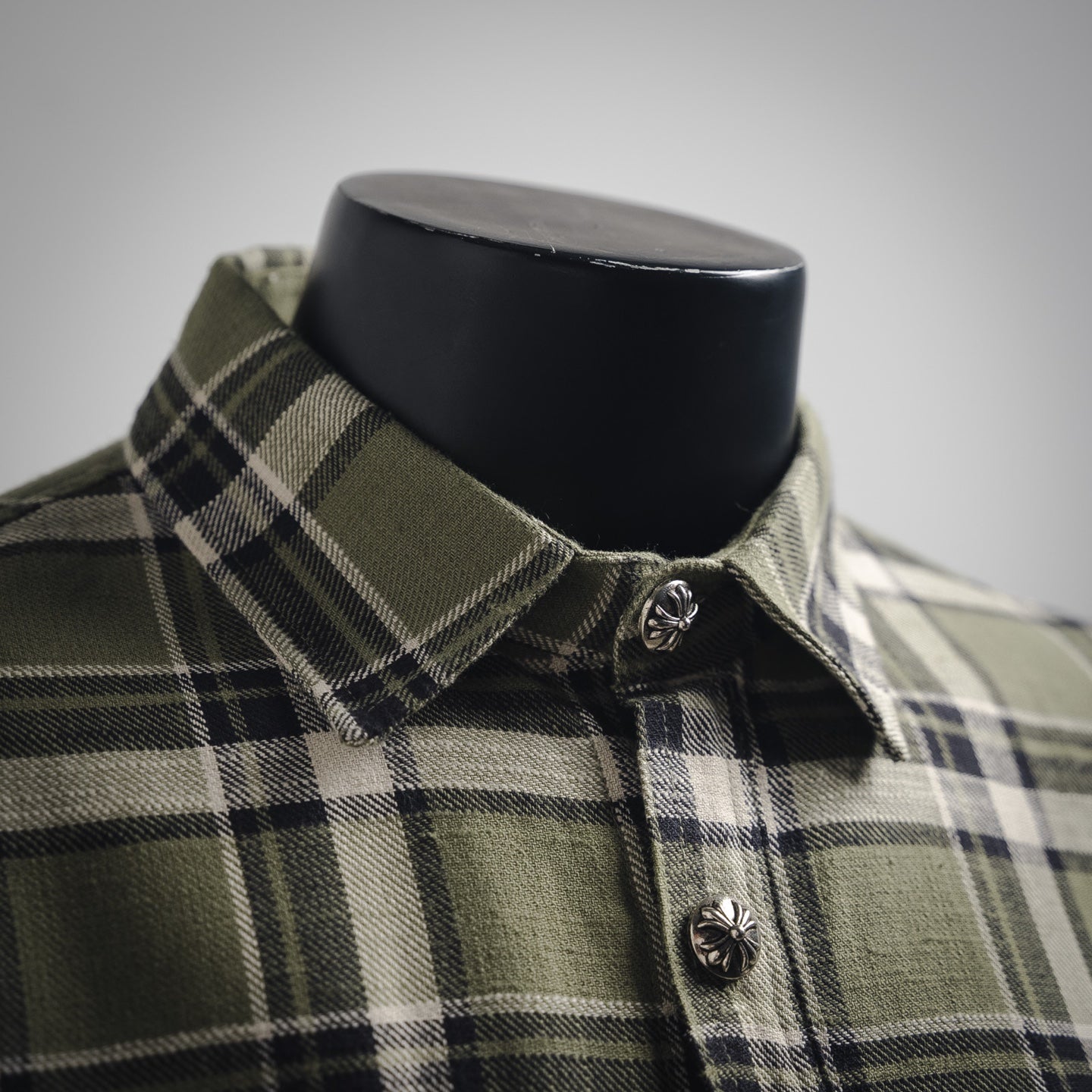 Chrome buttons shirt