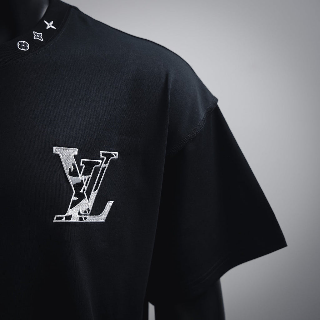 Louis 25ss embroidered t-shirt