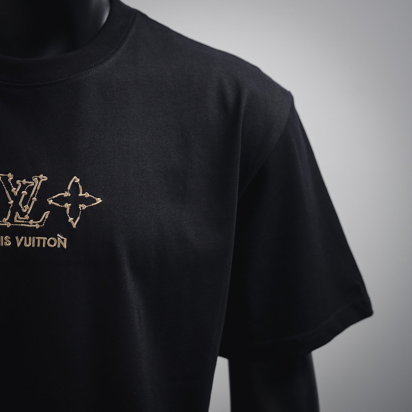 Louis 25ss embroidered t-shirt