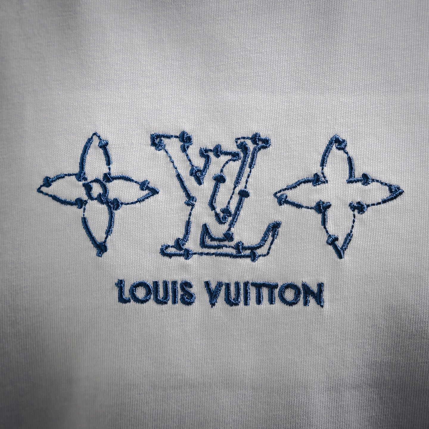 Louis 25ss embroidered t-shirt