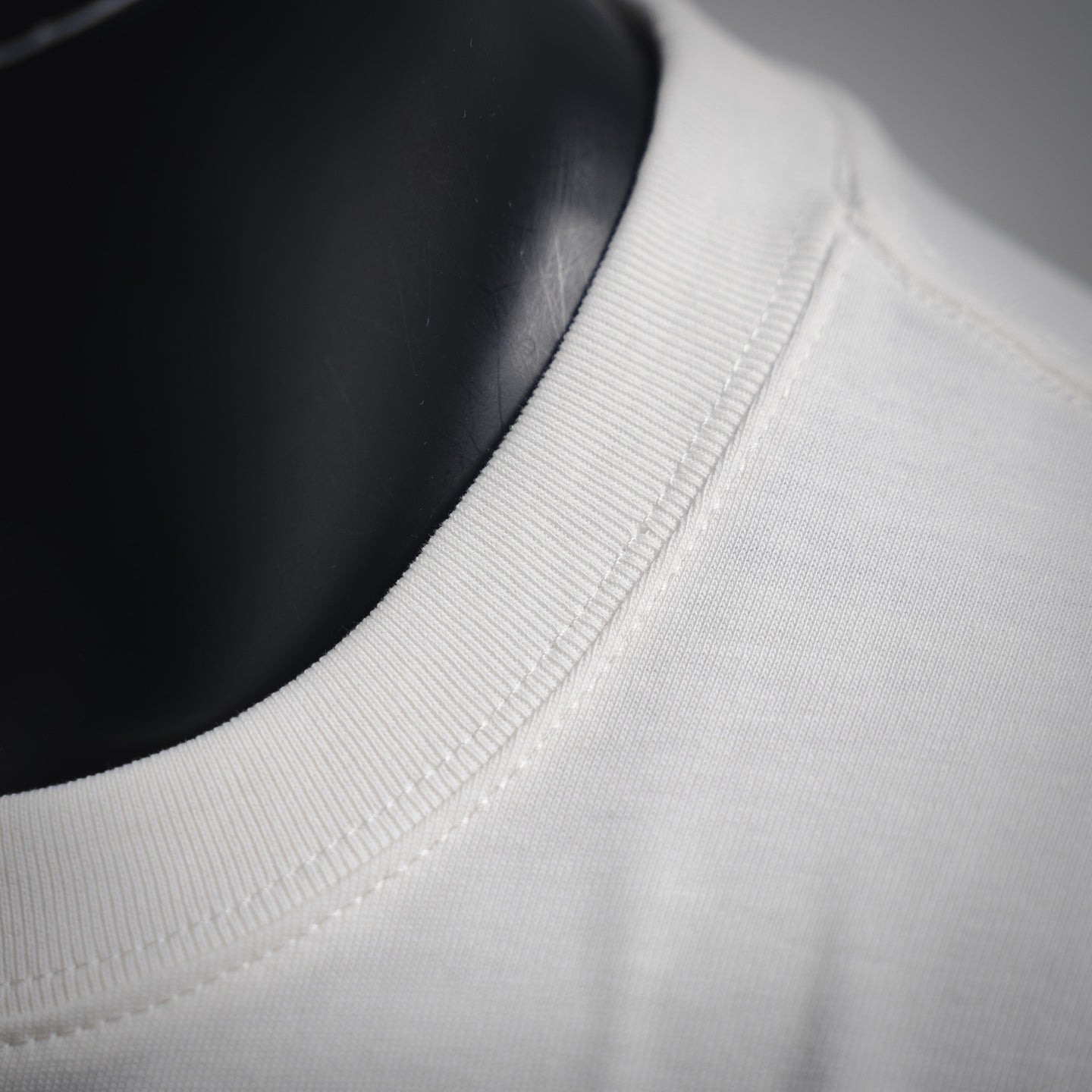 Louis 25ss embroidered t-shirt