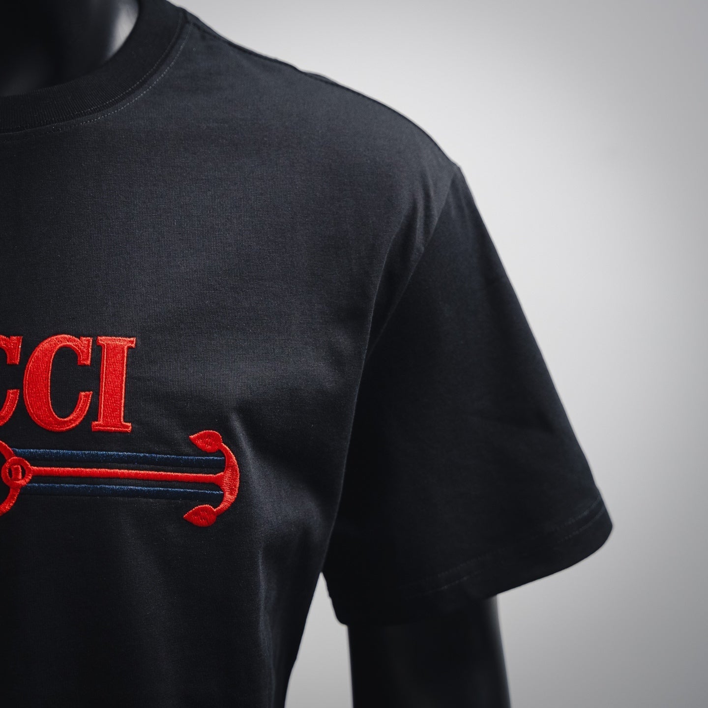 Guc 25ss embroidered t-shirt