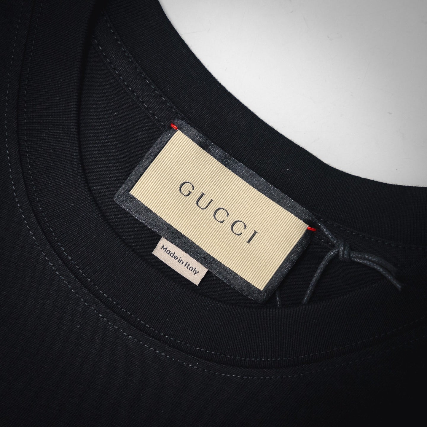 Guc 25ss embroidered t-shirt