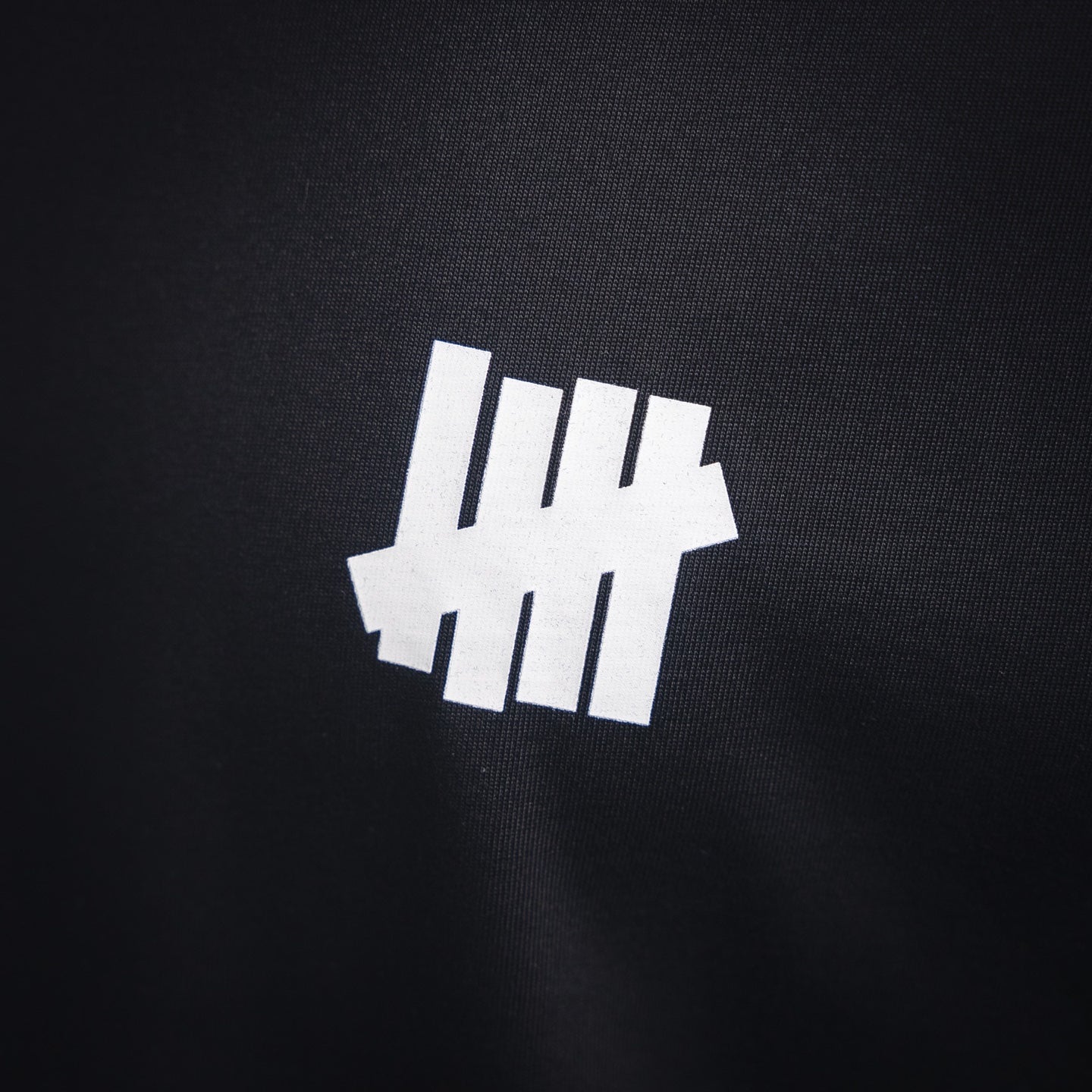 Und 25ss print t-shirt