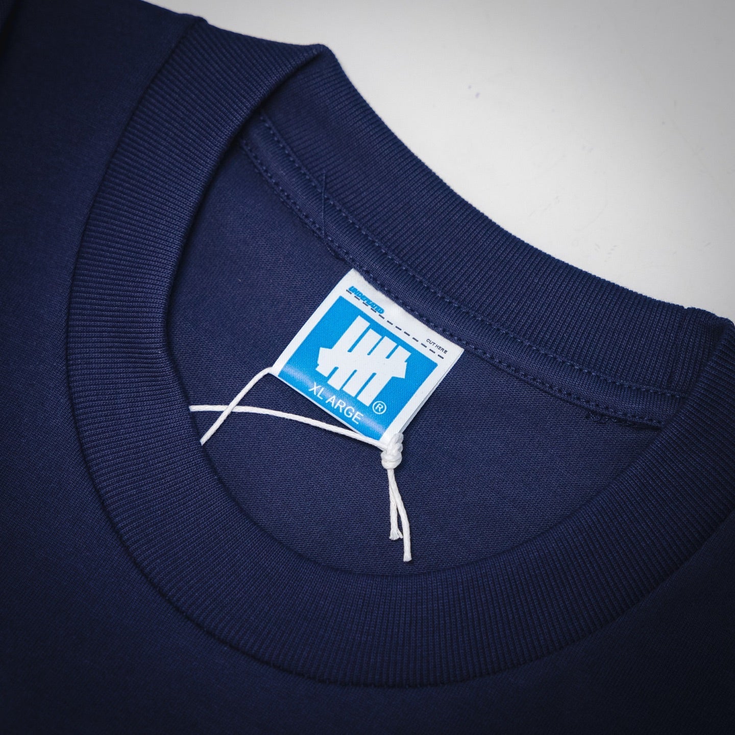 Und 25ss print t-shirt