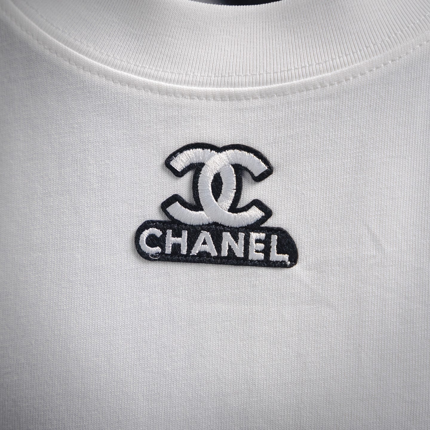 CH 25SS embroidered t-shirt