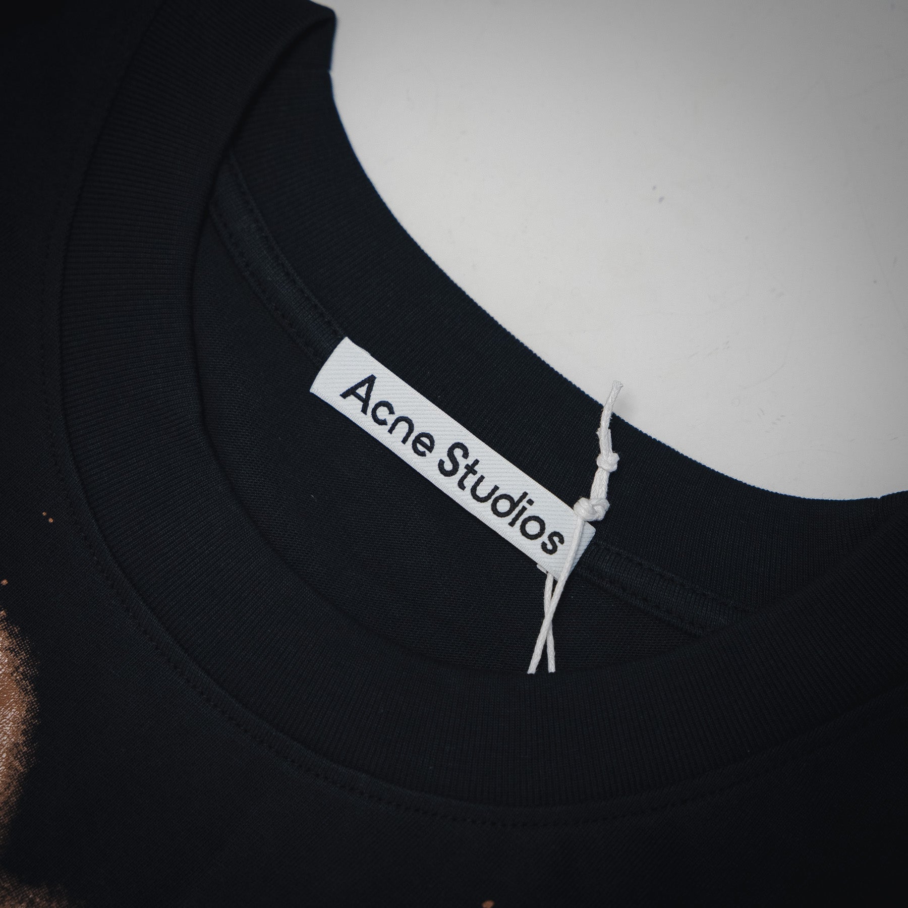 acne 25ss print t-shirt