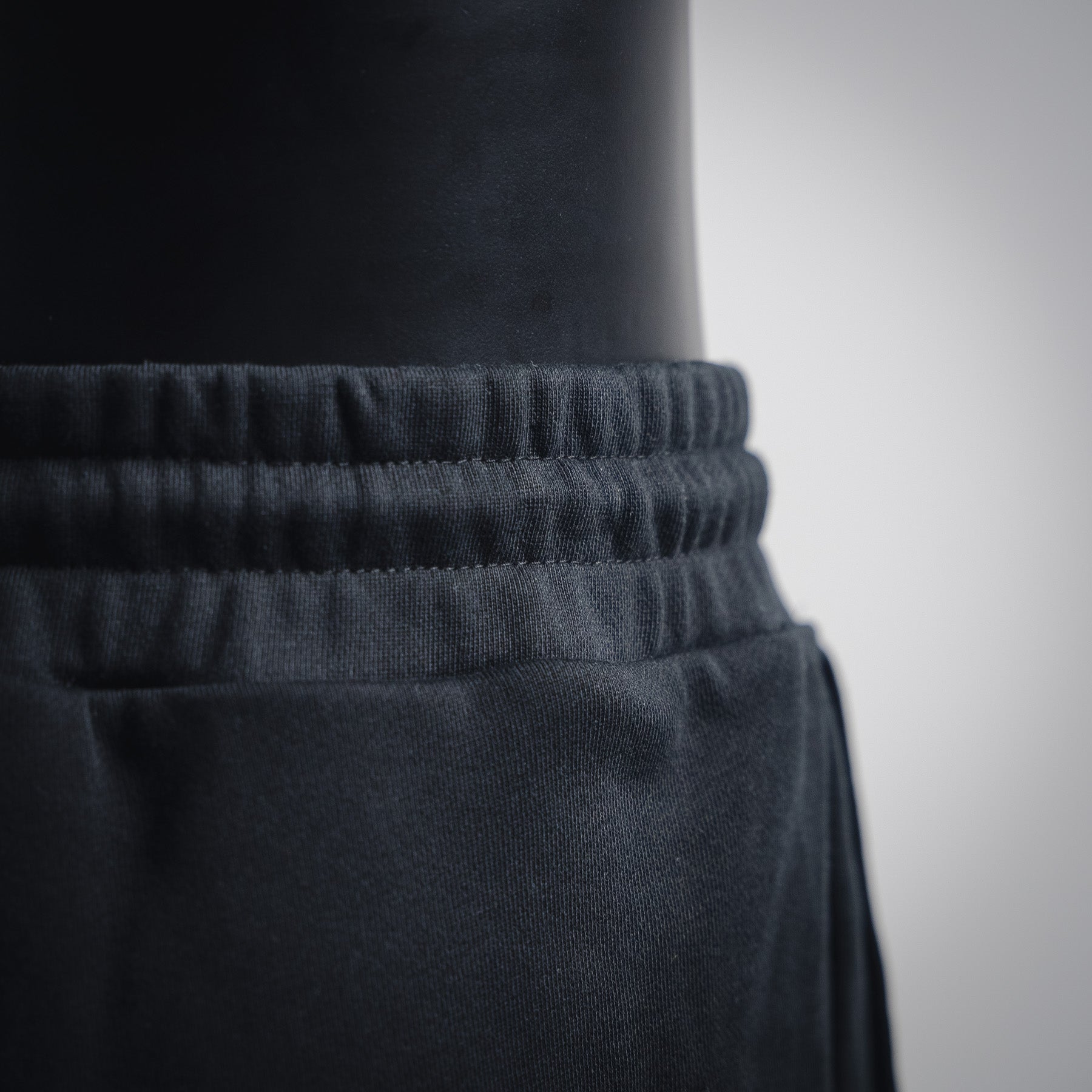 Fend 25ss embroidered short