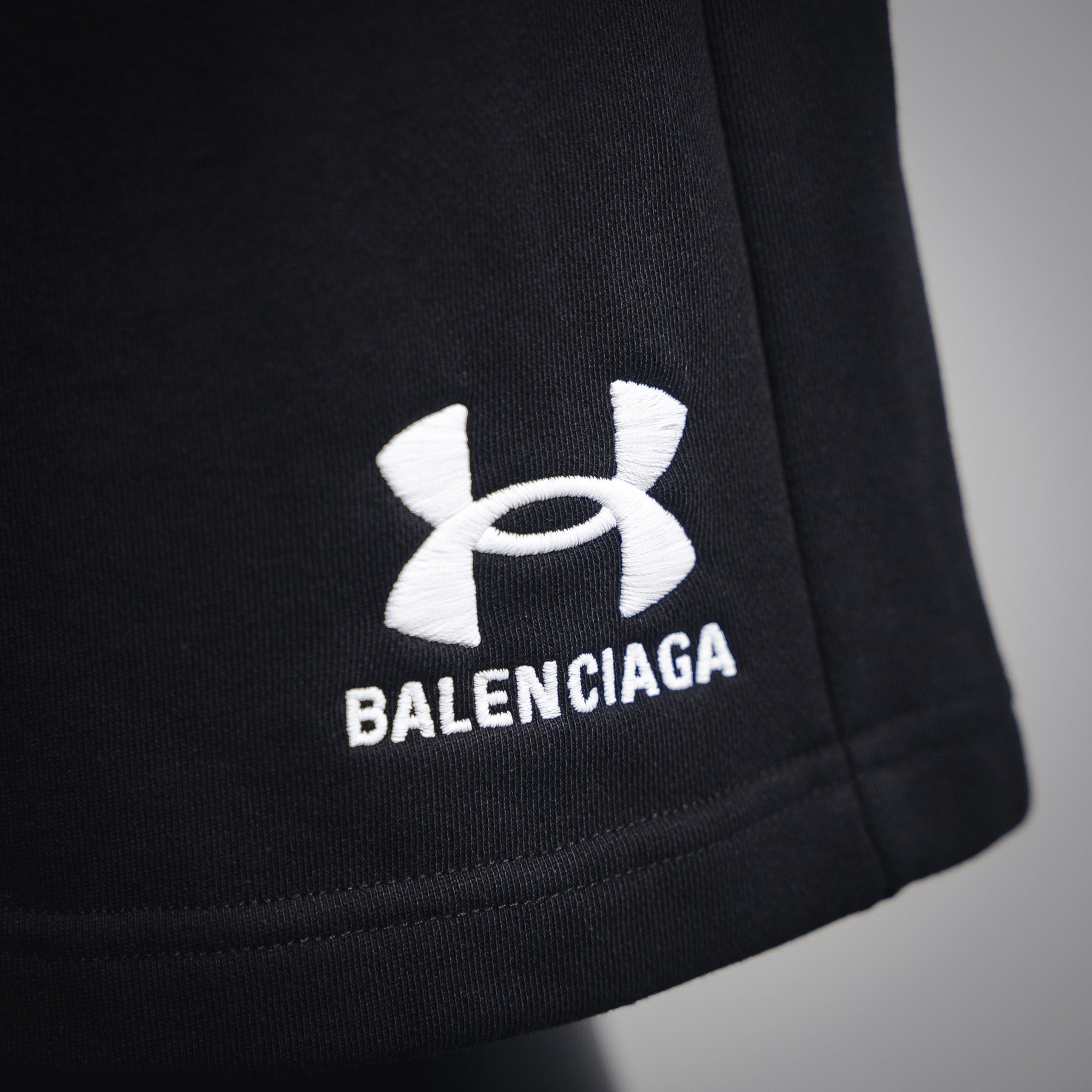 Balen 25ss embroidered shorts