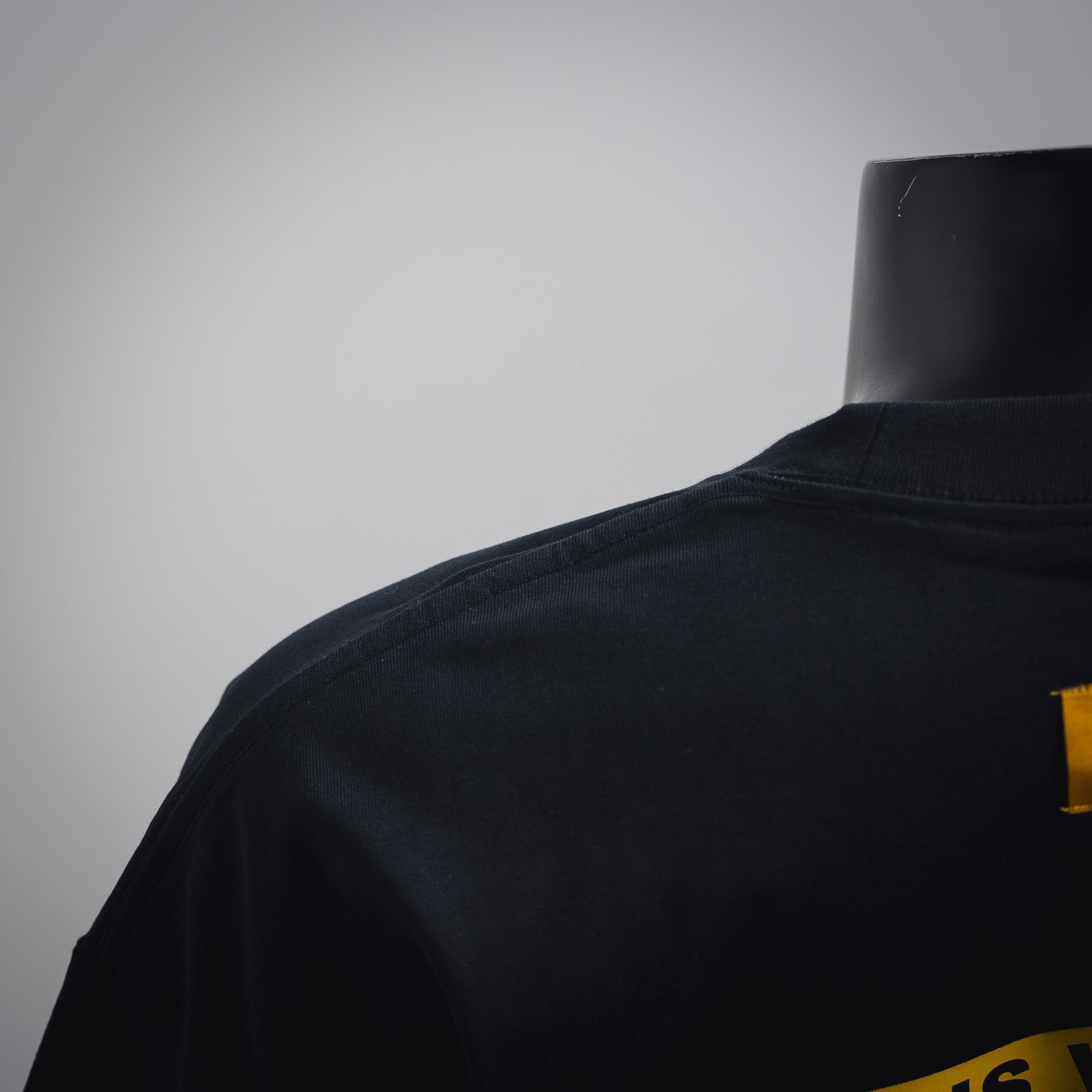 Louis 25ss tape t-shirt