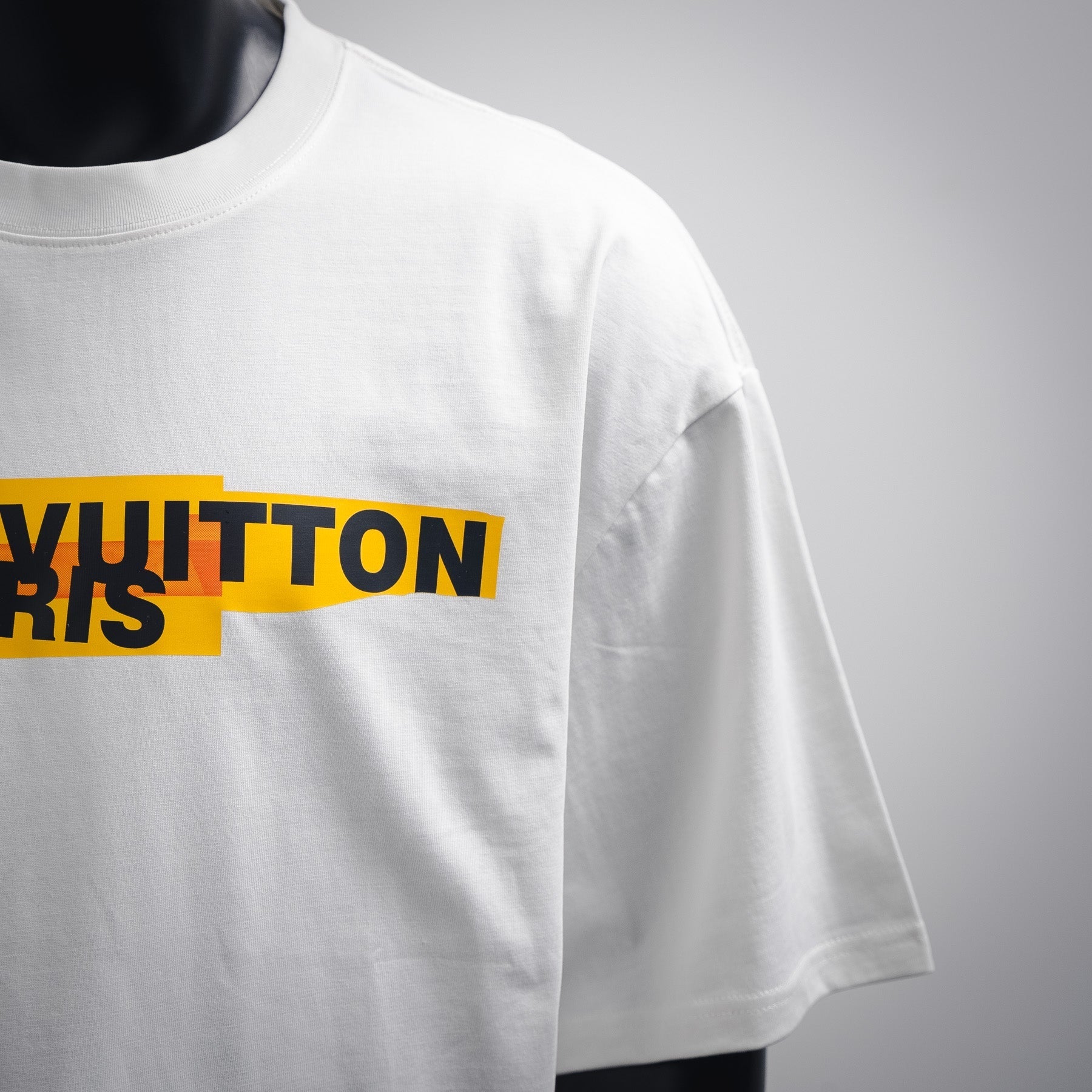 Louis 25ss tape t-shirt