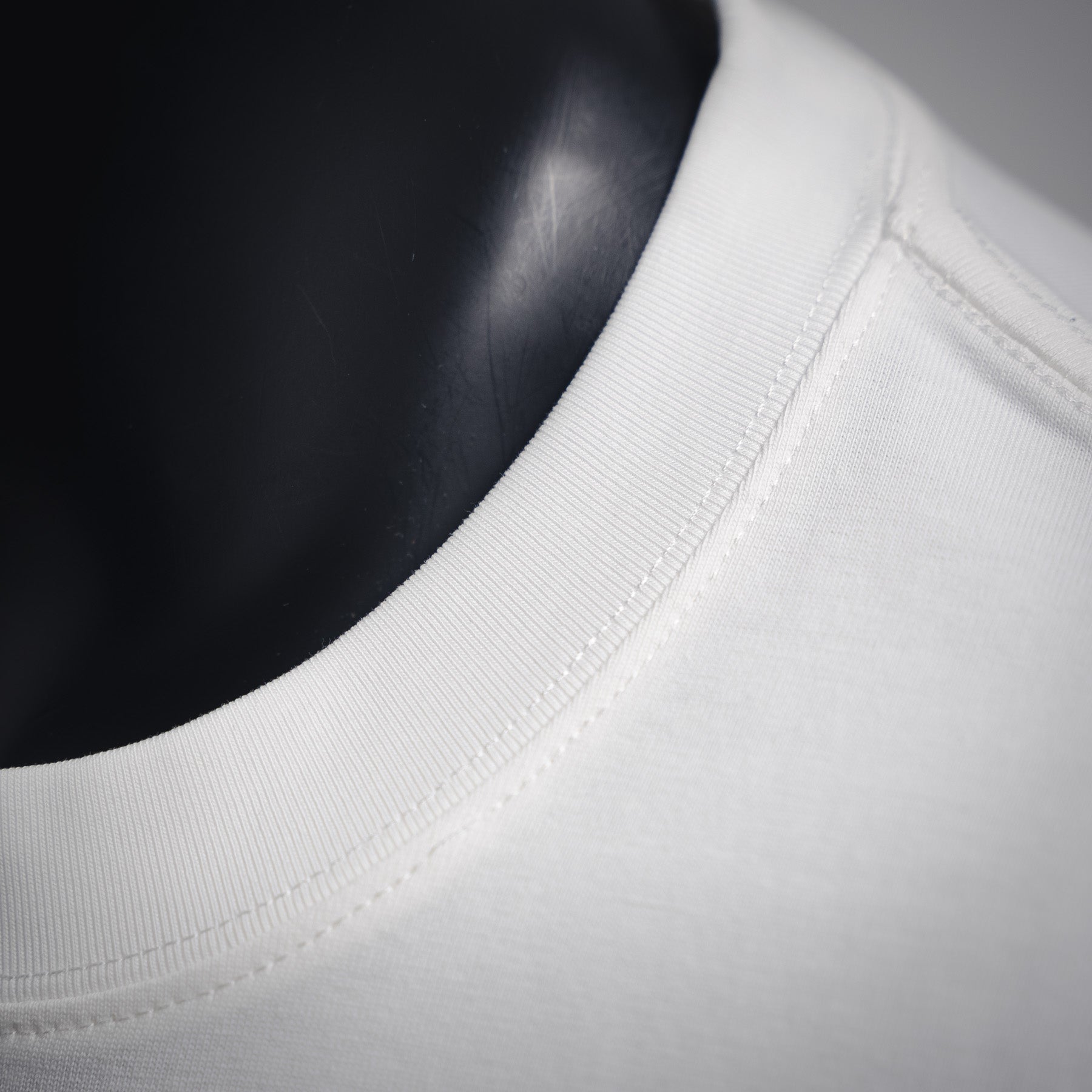 Louis 25ss tape t-shirt