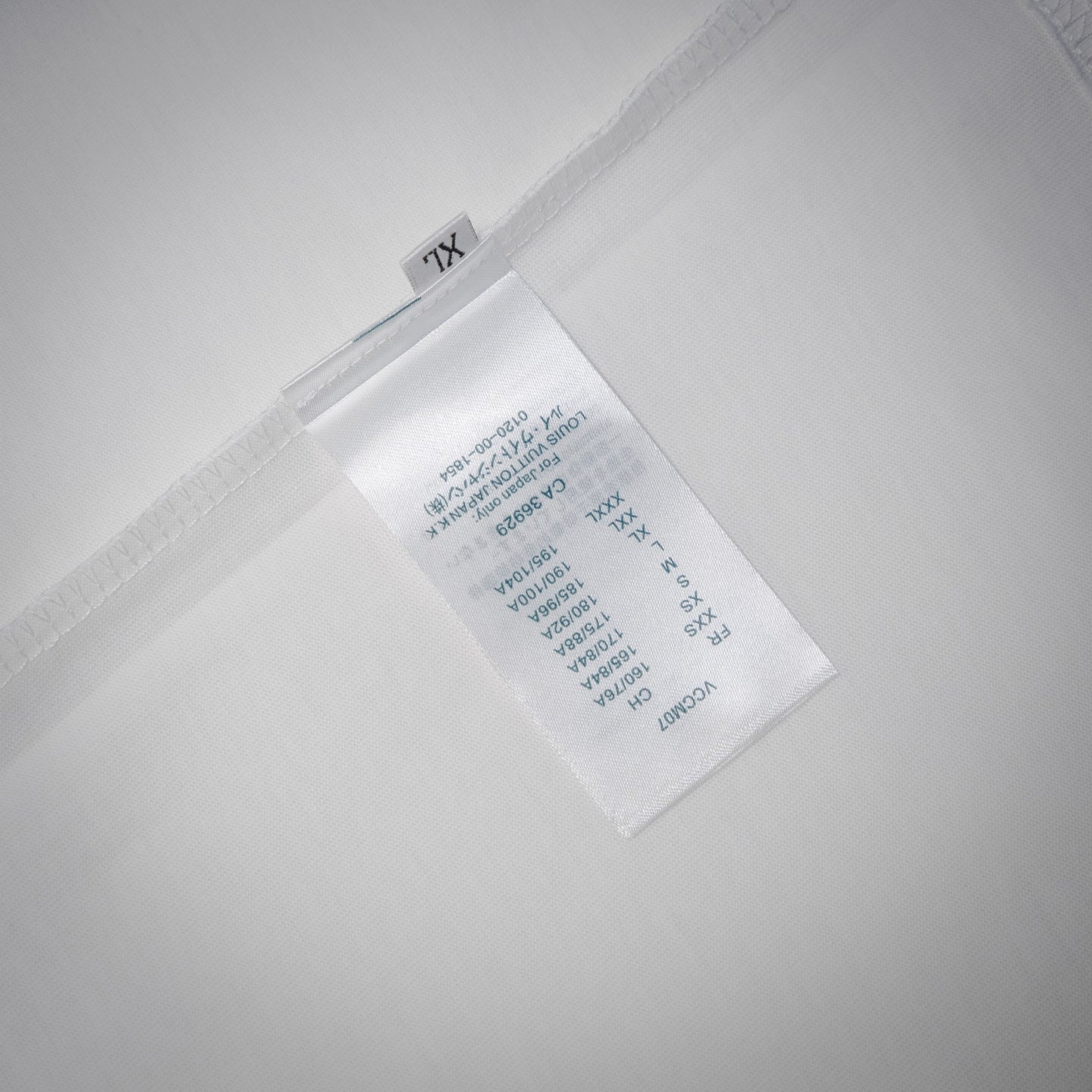 Louis 25ss tape t-shirt