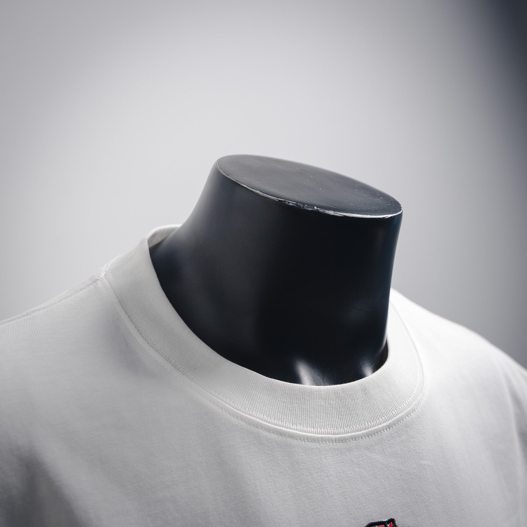 Bur 25ss embroidered t-shirt