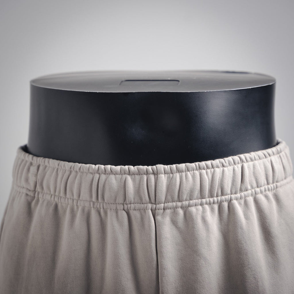 Balen 25ss embroidered short