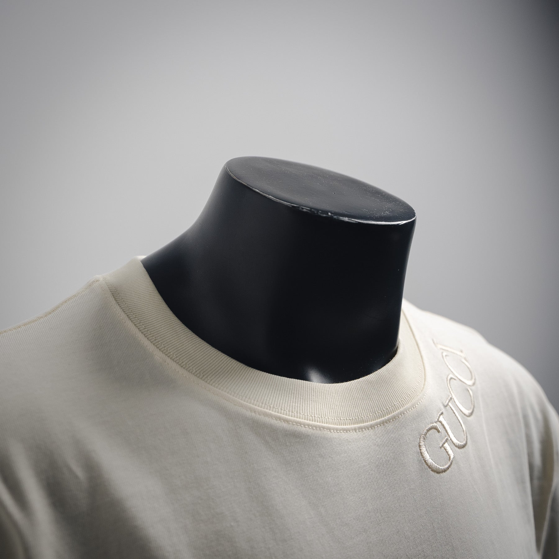 Guc 25ss embroidered t-shirt