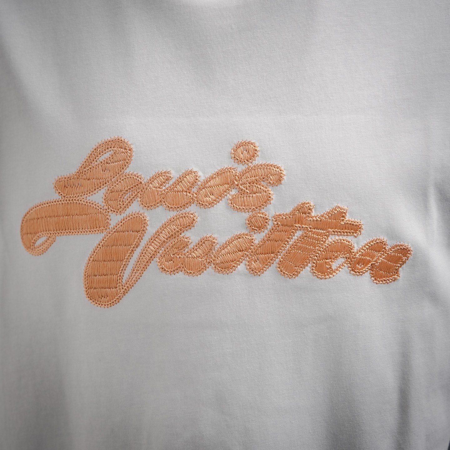 Louis 25ss embroidered t-shirt
