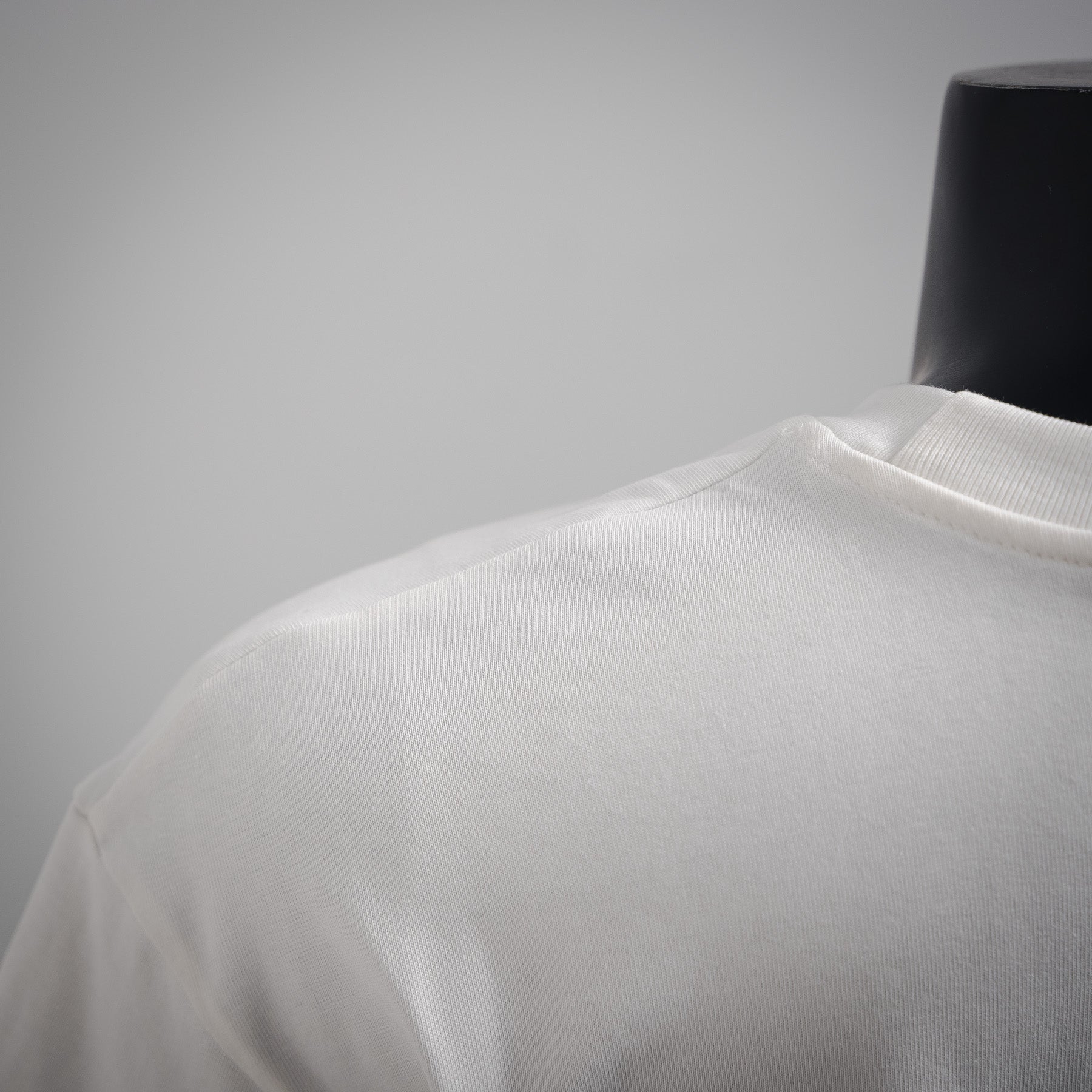 Louis 25ss embroidered t-shirt