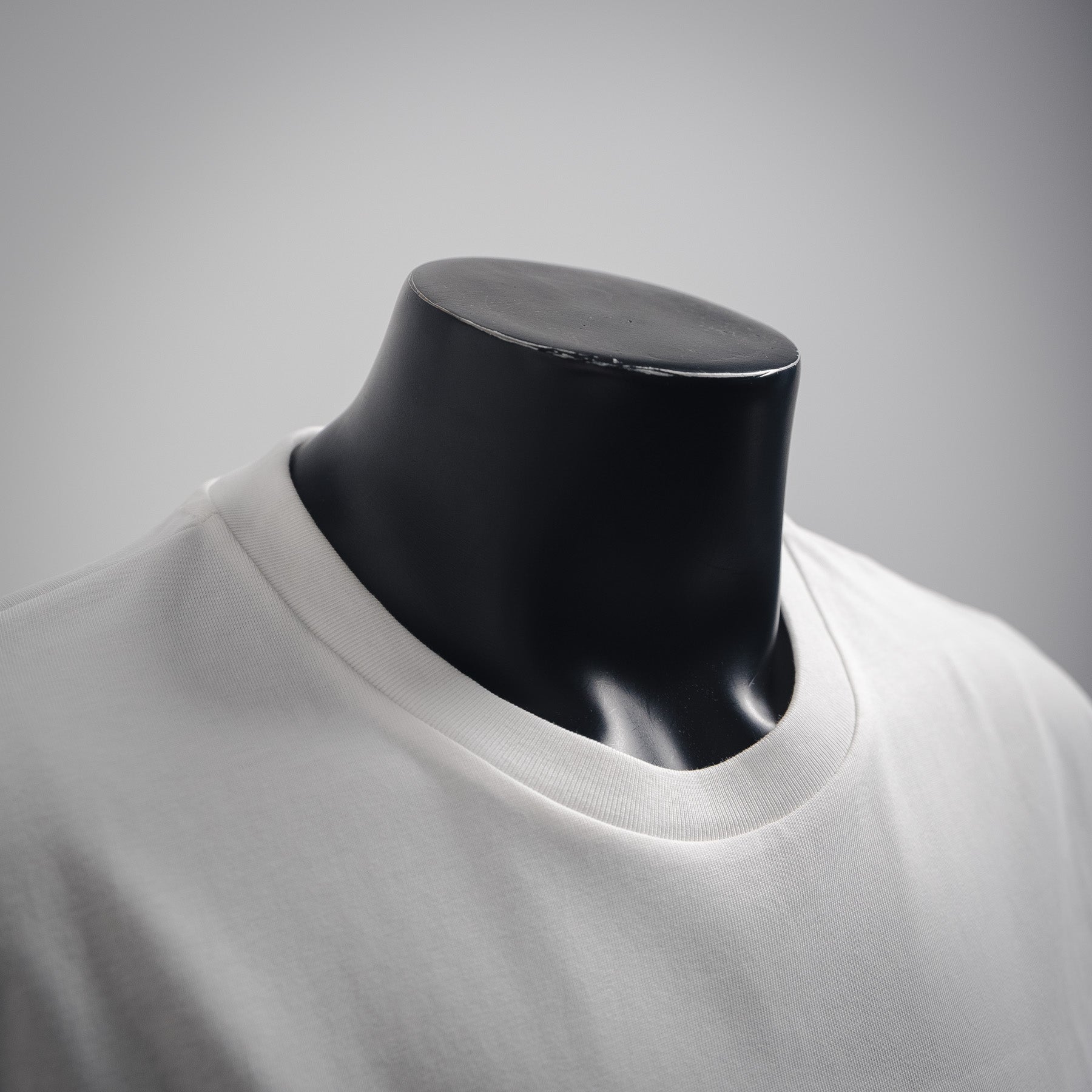 Louis 25ss embroidered t-shirt