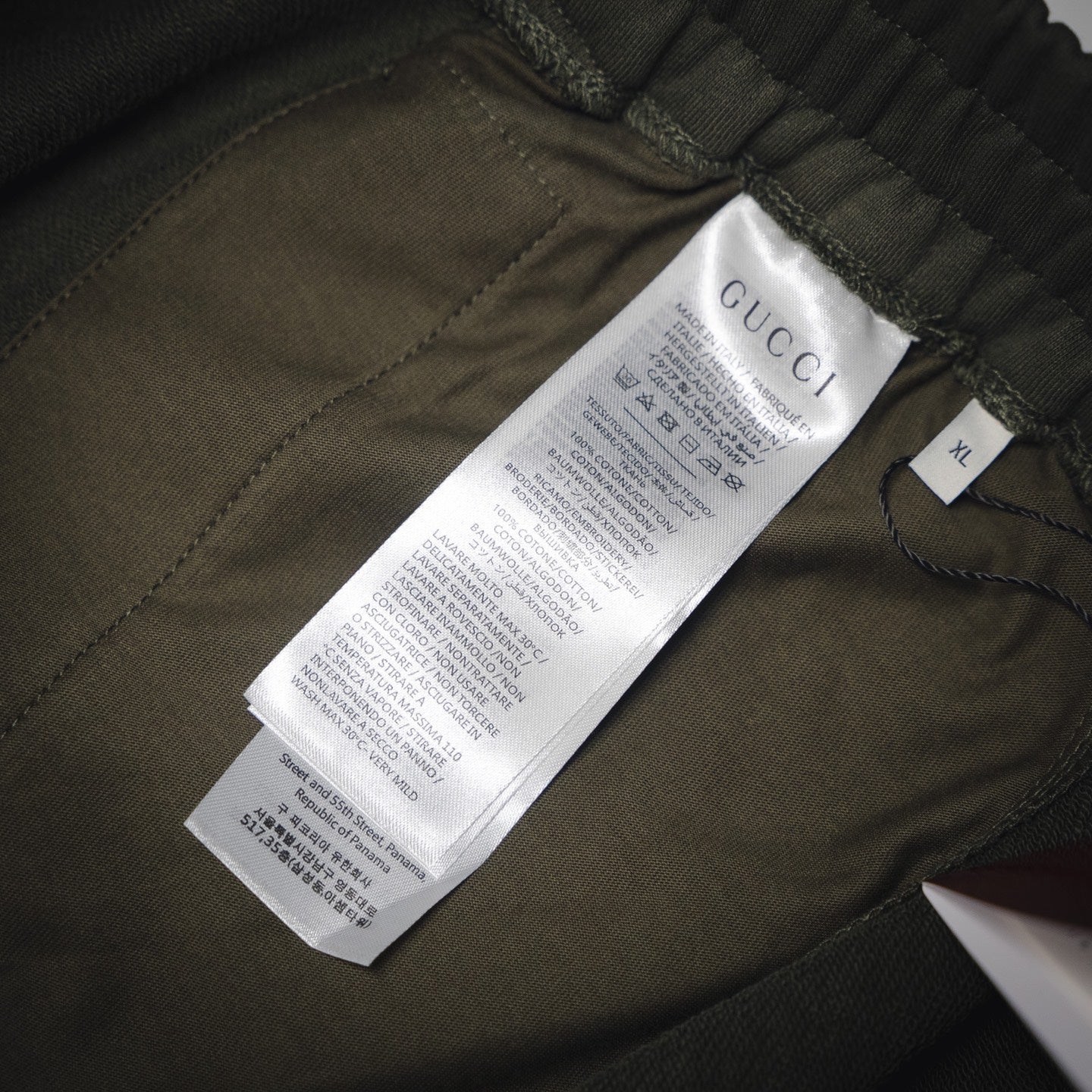 Guc 25ss embroidered short