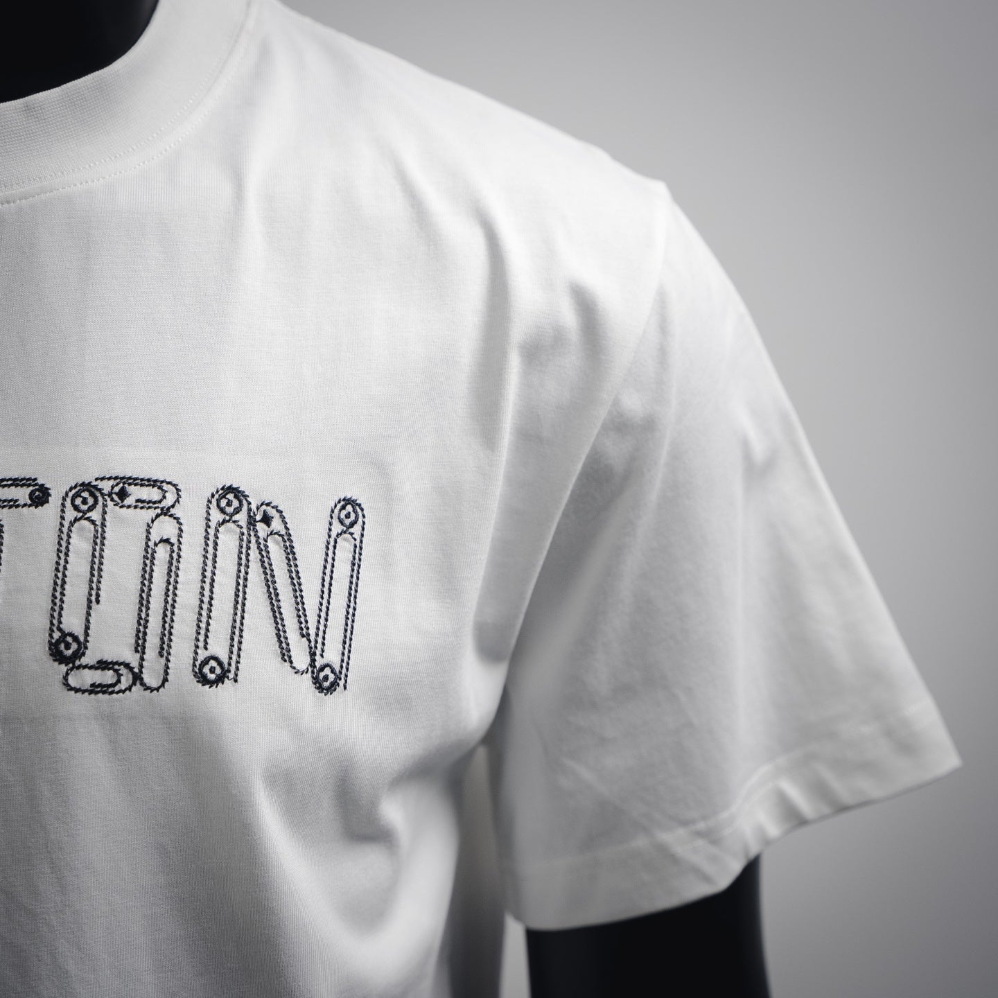 Louis 25ss embroidered t-shirt