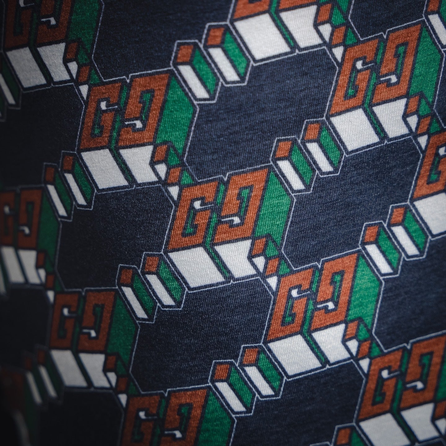 Guc 25ss print short