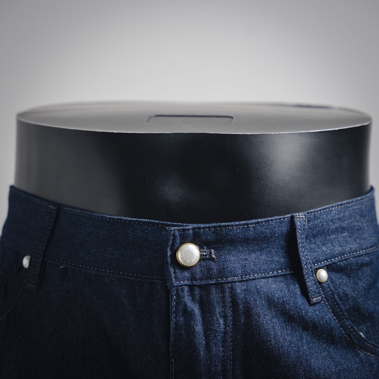 Louis 25ss embroidered short