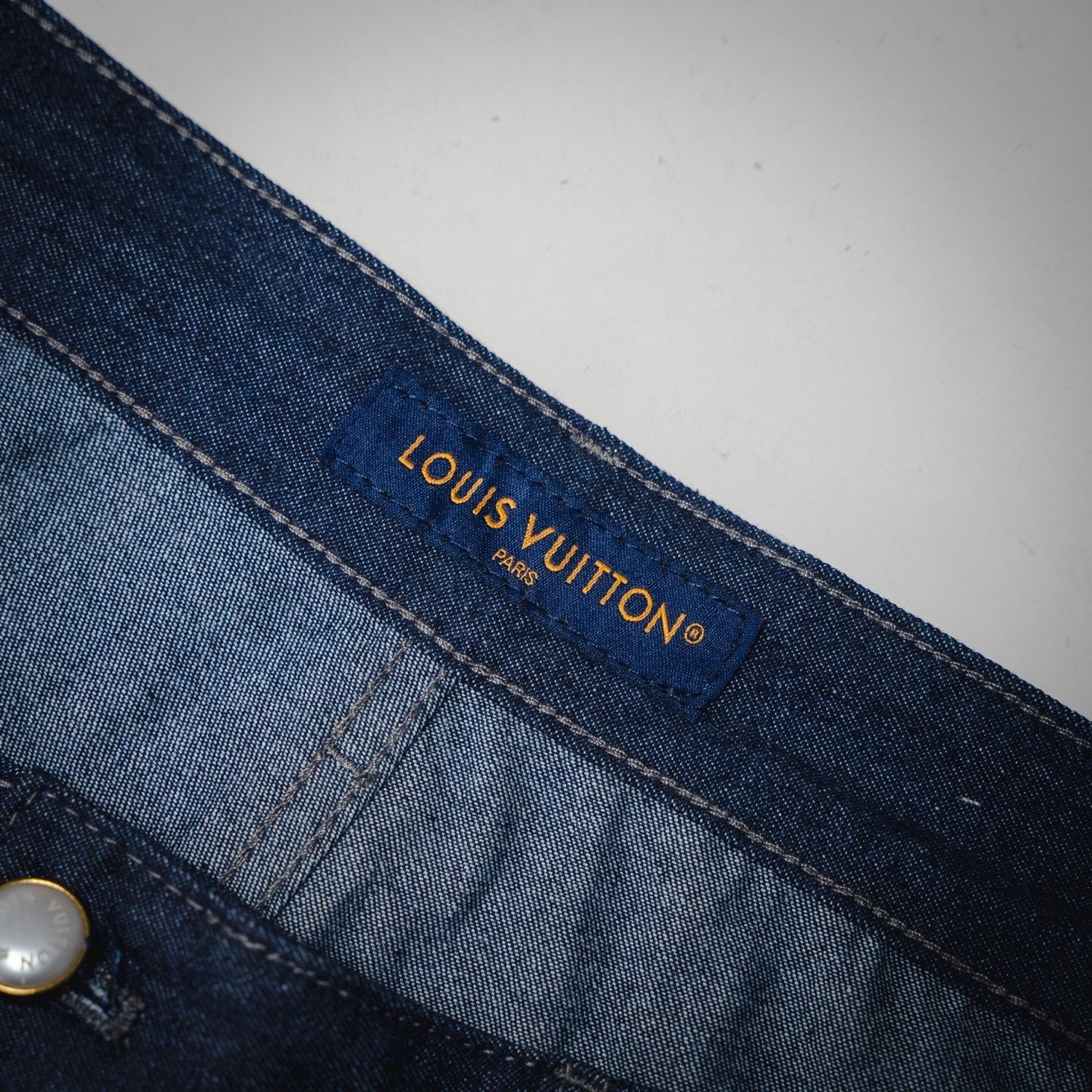 Louis 25ss embroidered short