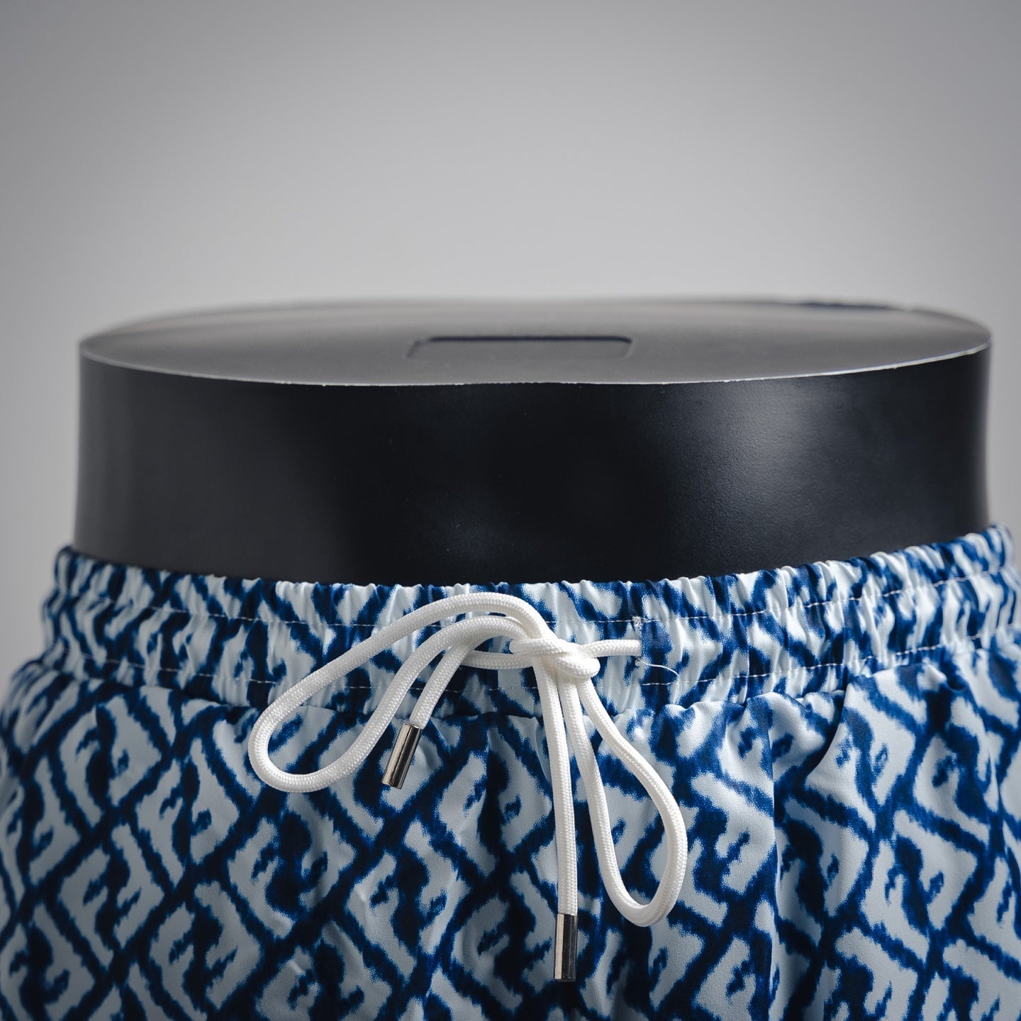 Fend 25ss print short