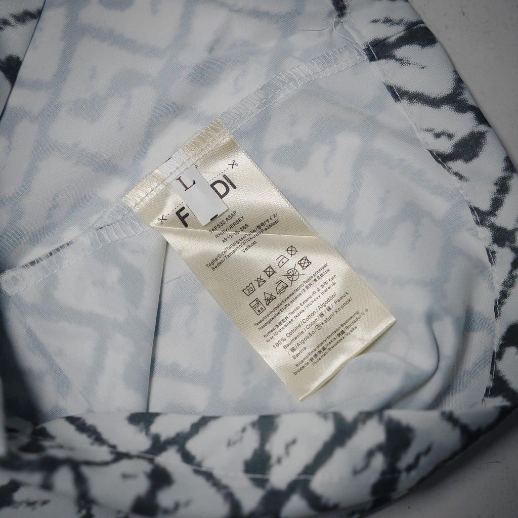 Fend 25ss print short