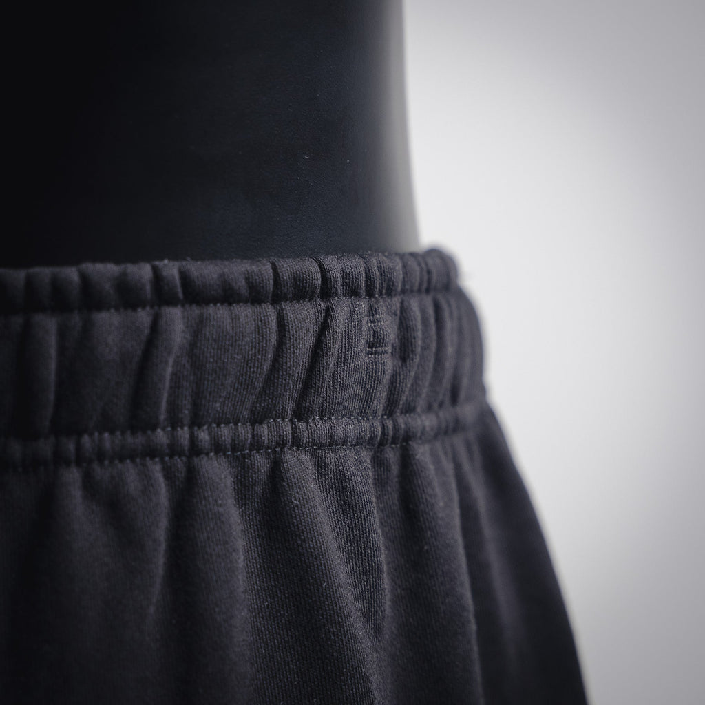 Balen 25ss embroidered short