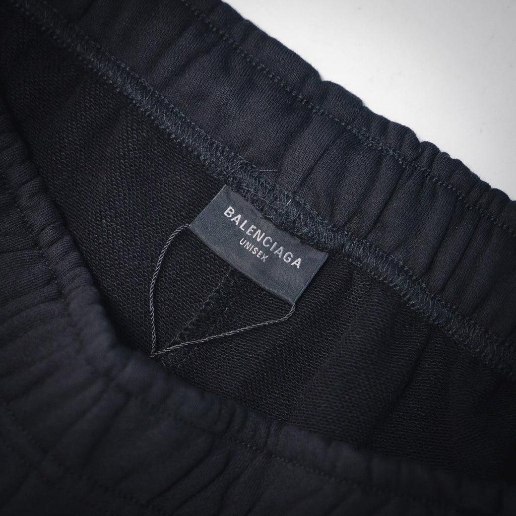 Balen 25ss embroidered short