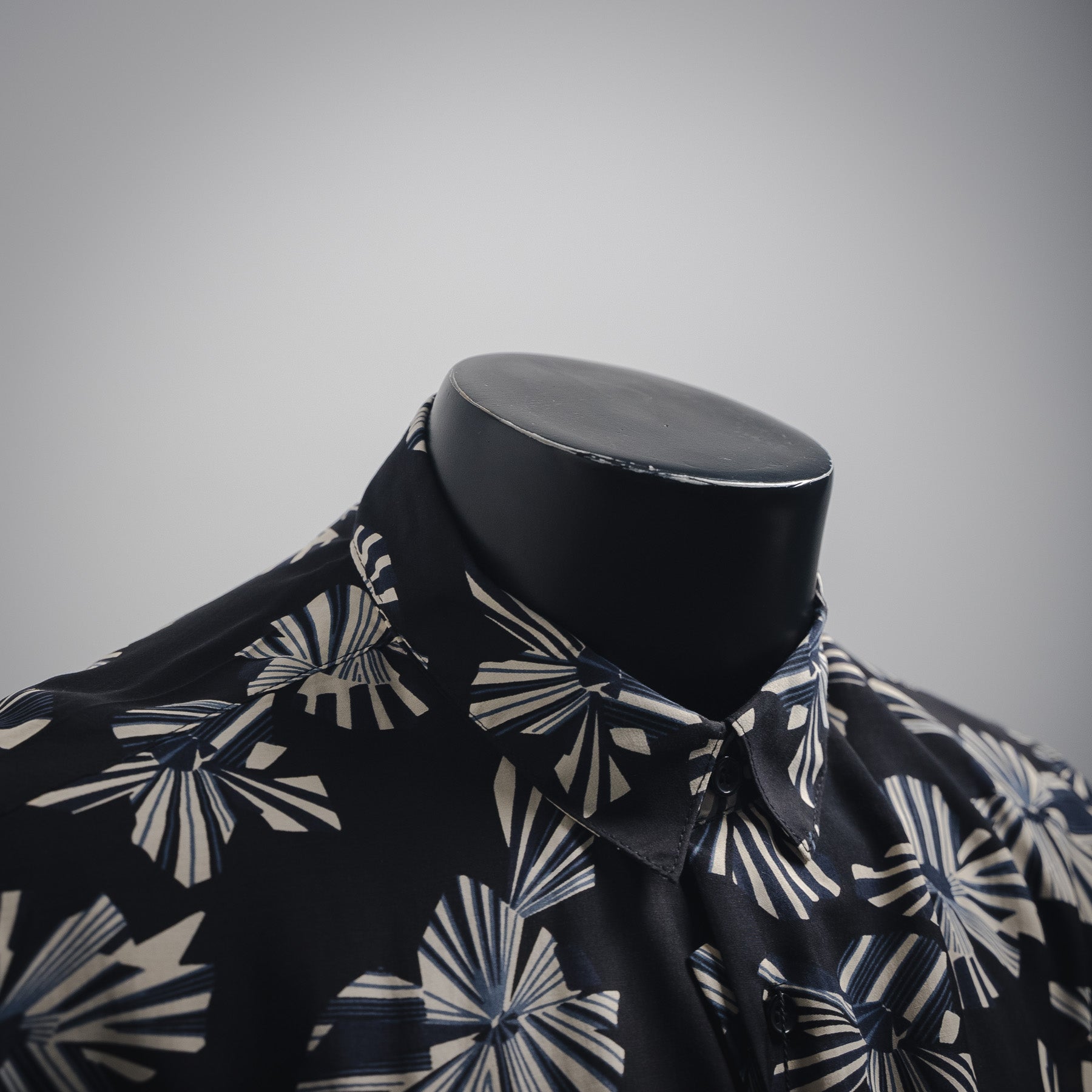 Saint lau 25ss print shirt