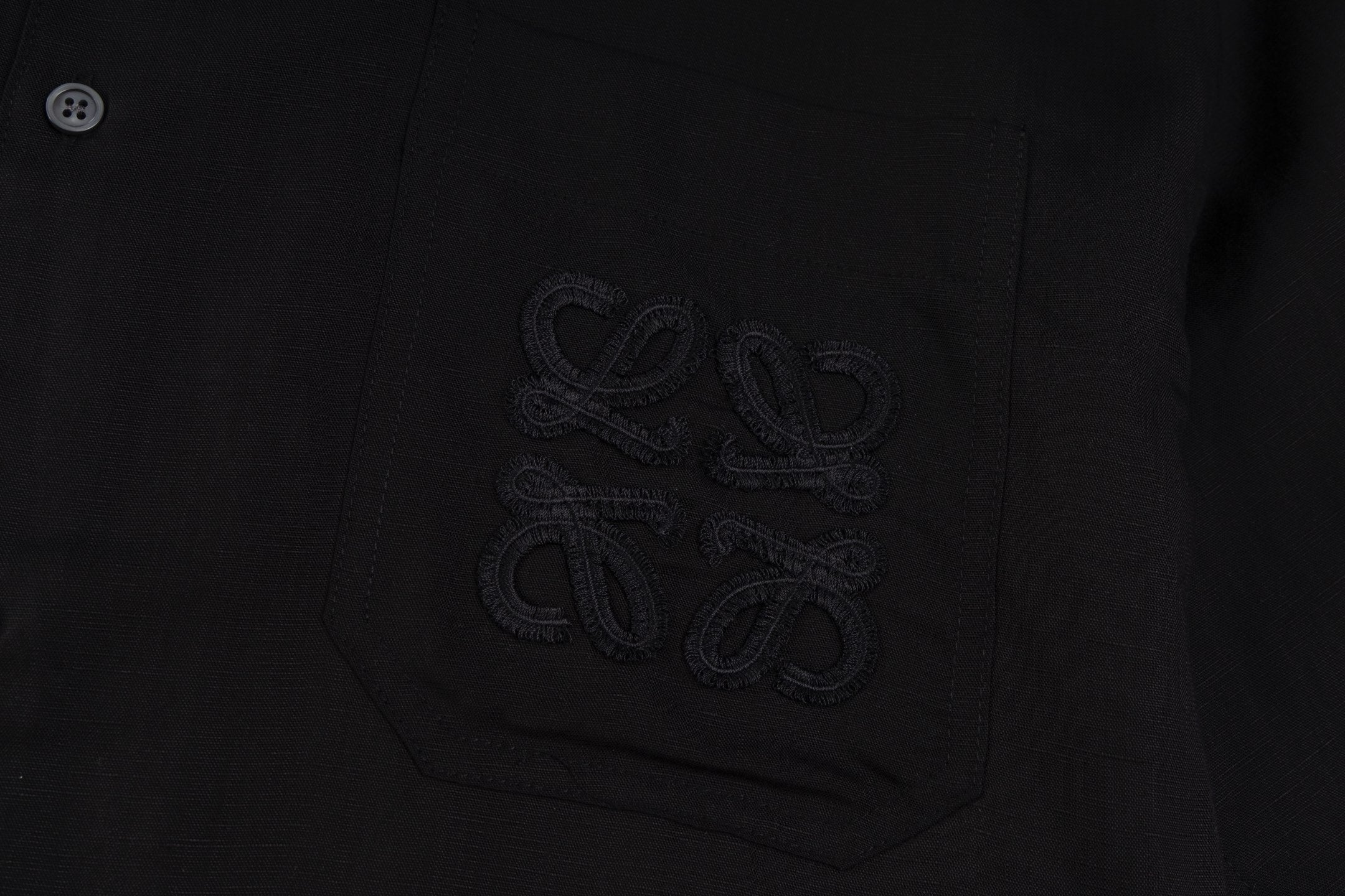 Loe 25ss anagram linen shirt