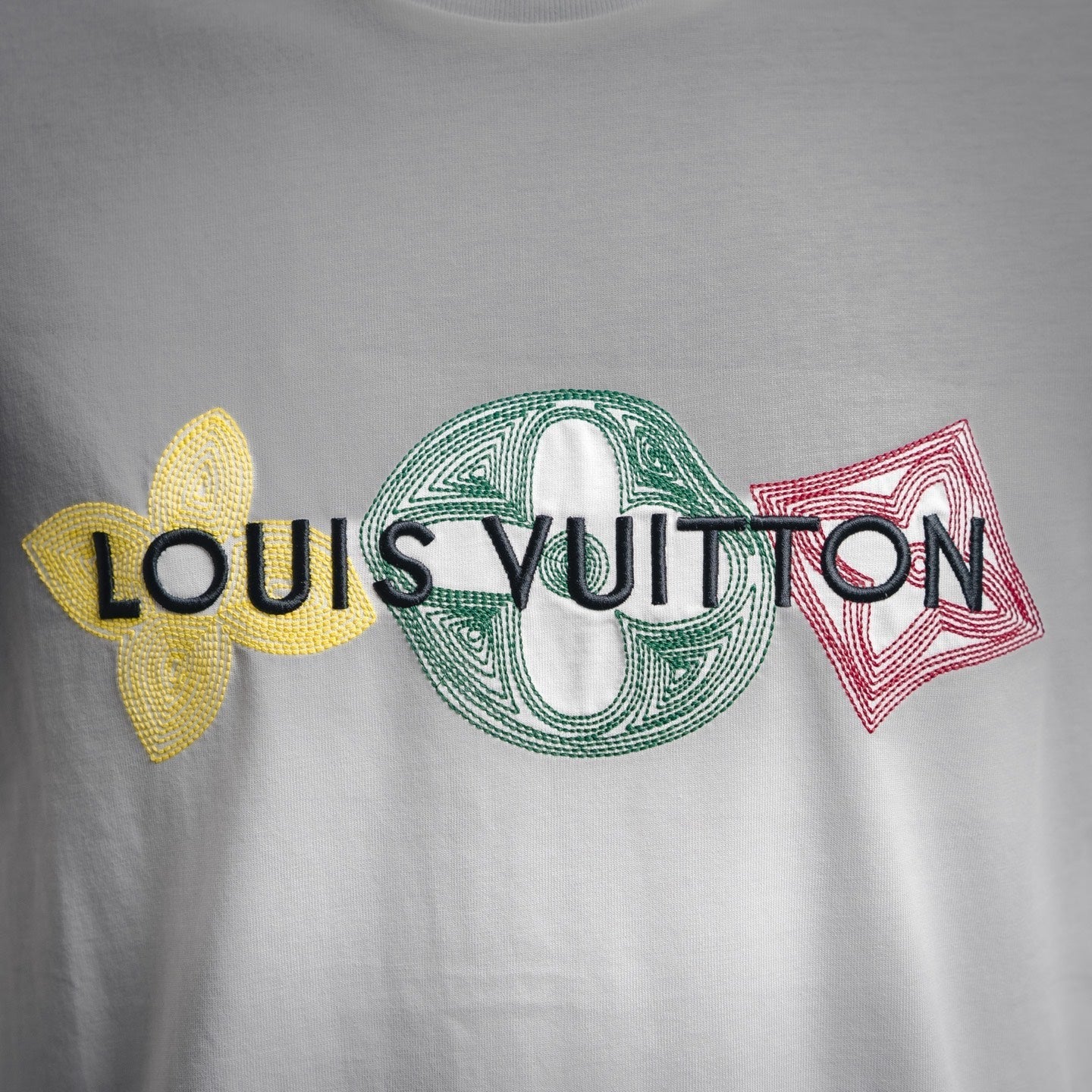 Louis 25ss embroidered t-shirt
