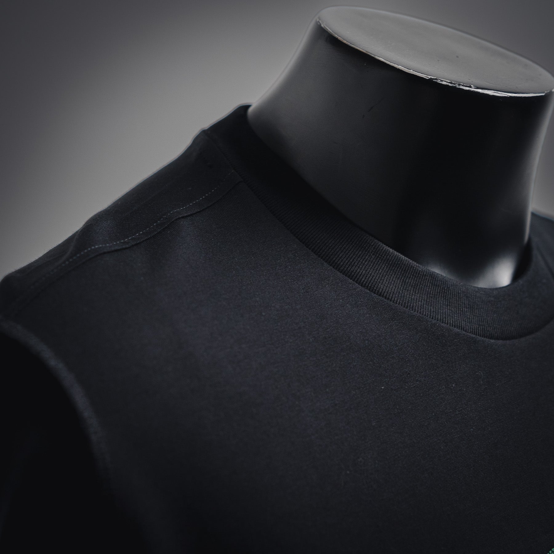 Louis 25ss embroidered t-shirt