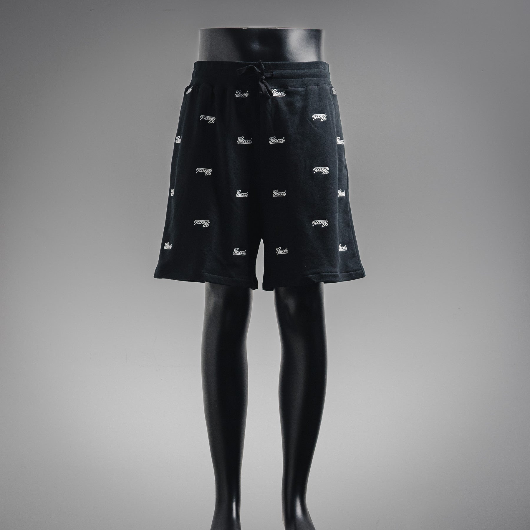 Guc 25ss embroidered short