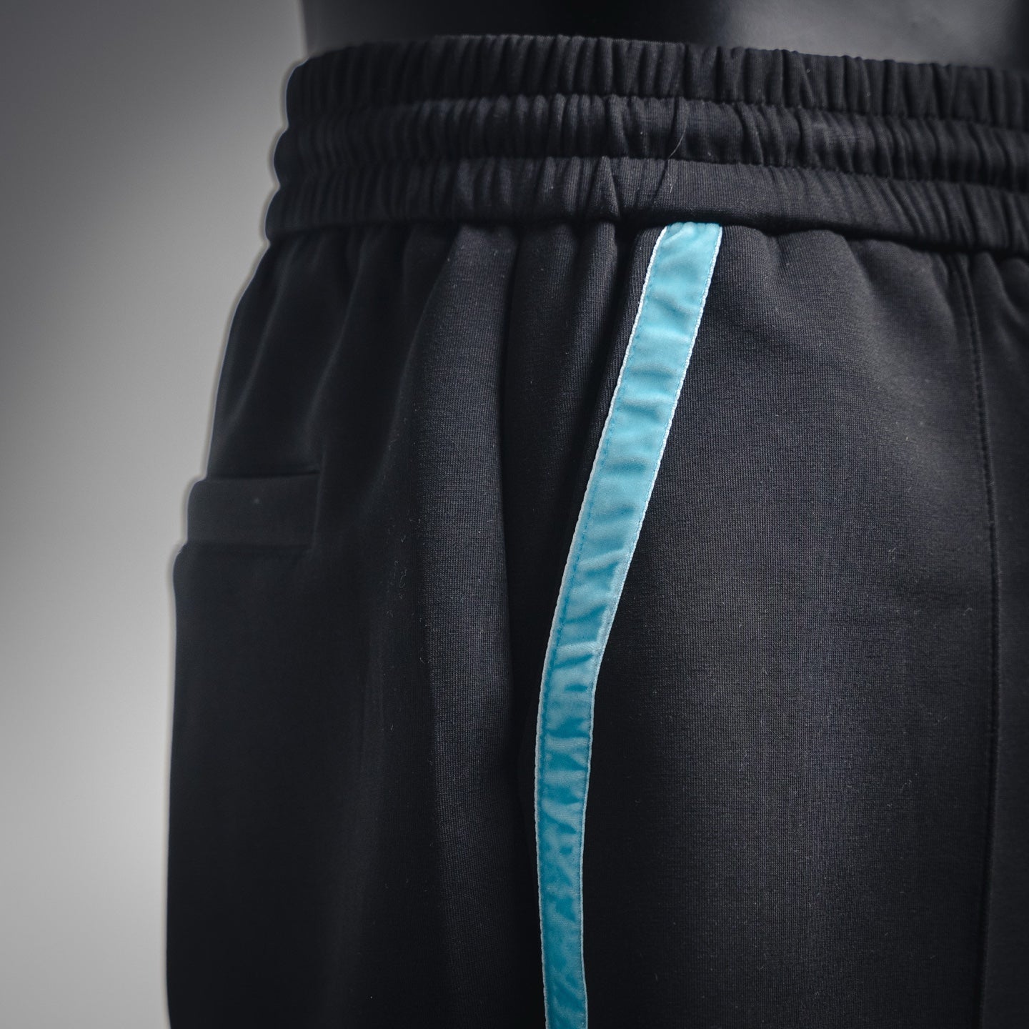 Louis 25ss embroidered short