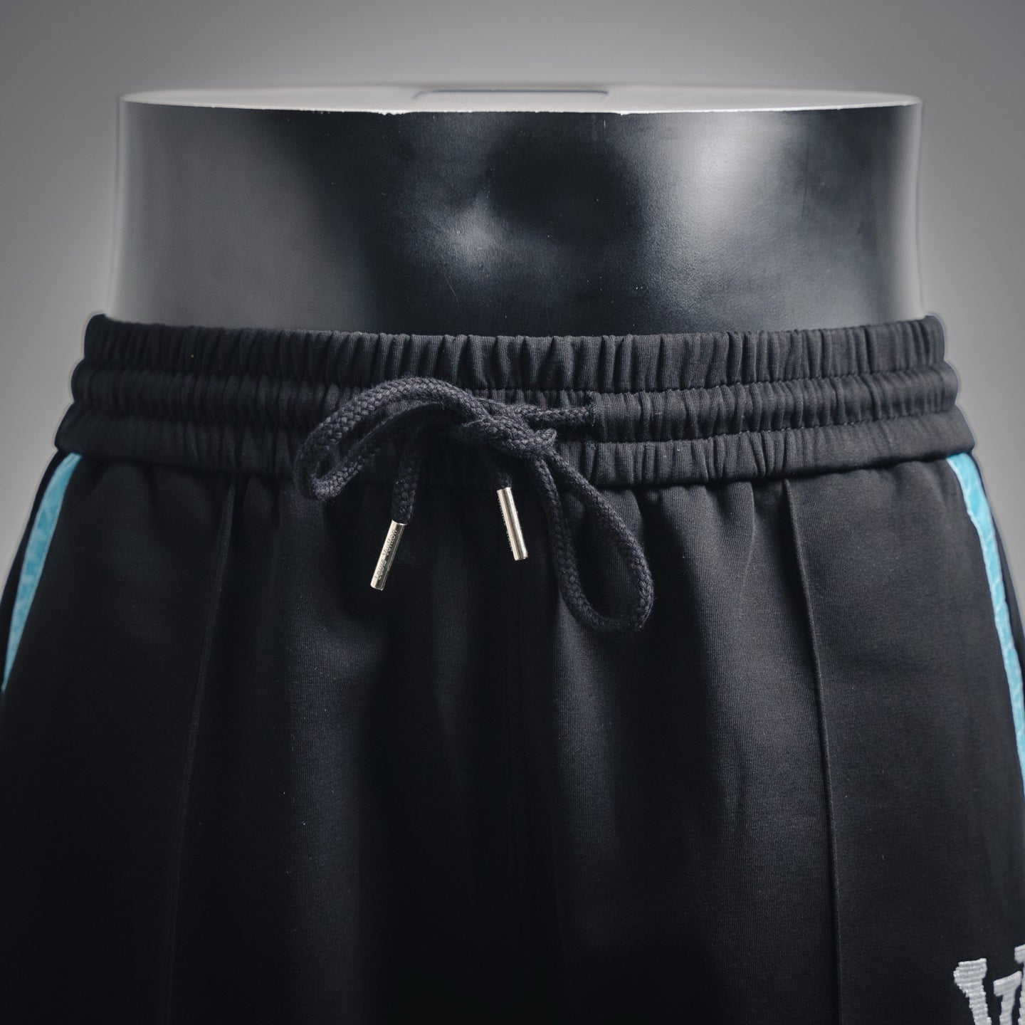 Louis 25ss embroidered short