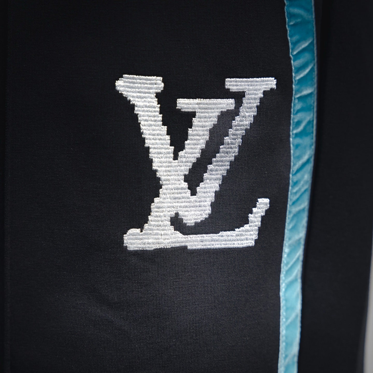 Louis 25ss embroidered short