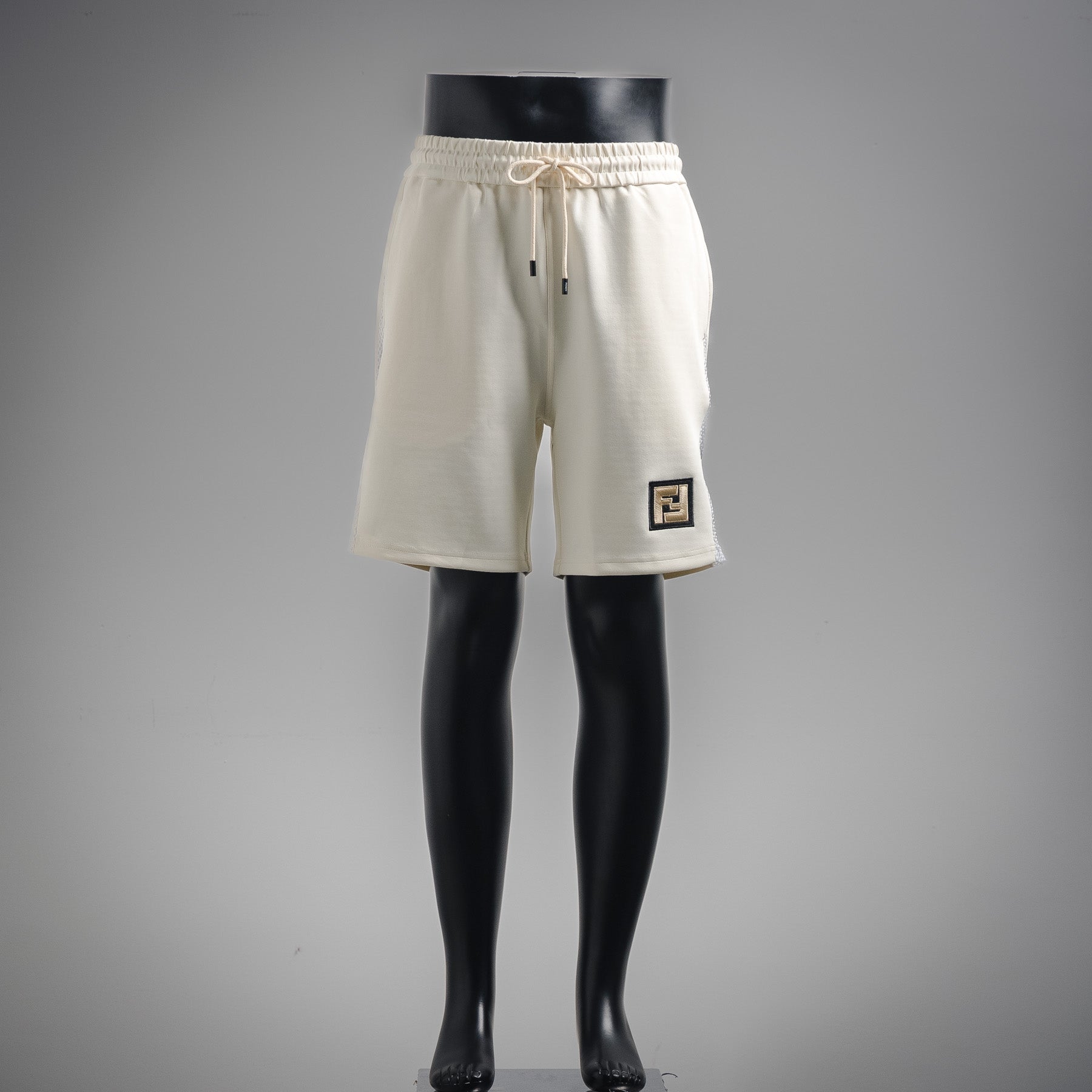 Fend 25ss embroidered short