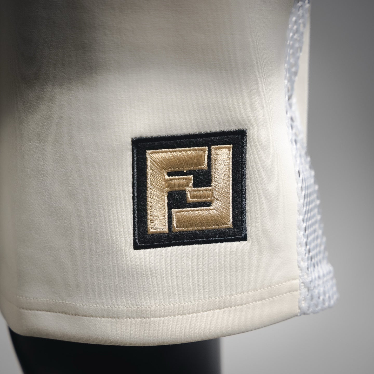 Fend 25ss embroidered short