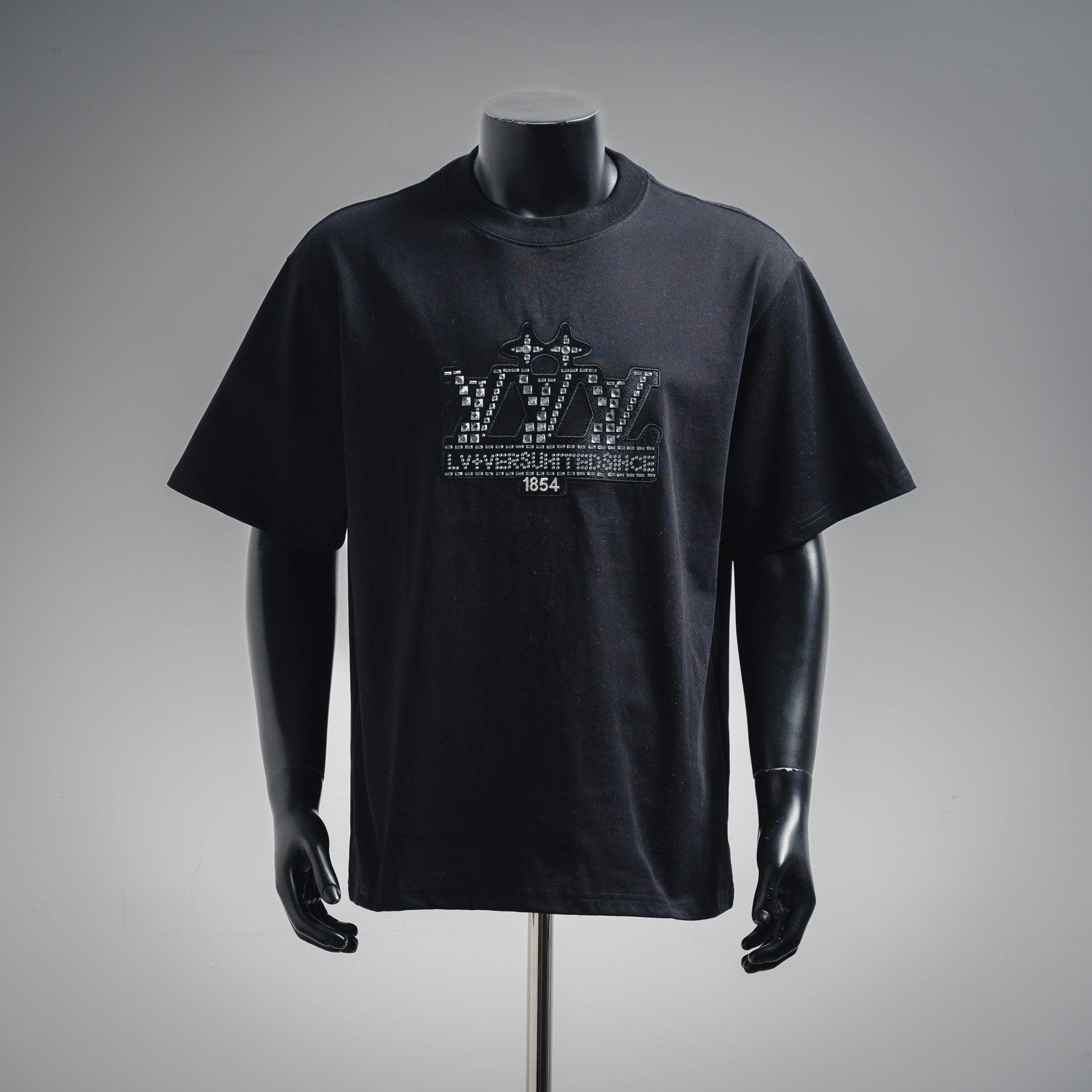 Louis 25ss embroidered t-shirt