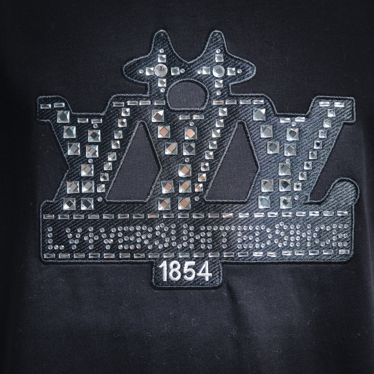 Louis 25ss embroidered t-shirt