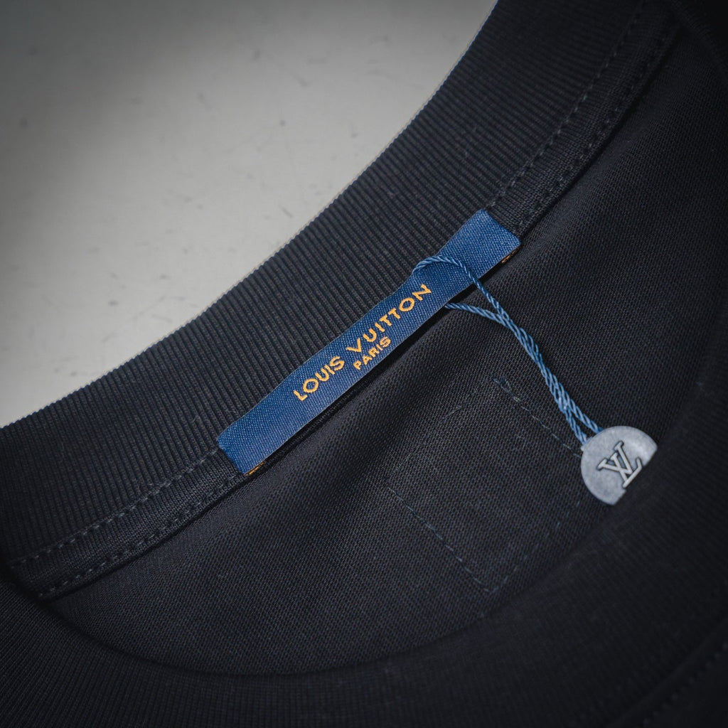 Louis 25ss embroidered t-shirt