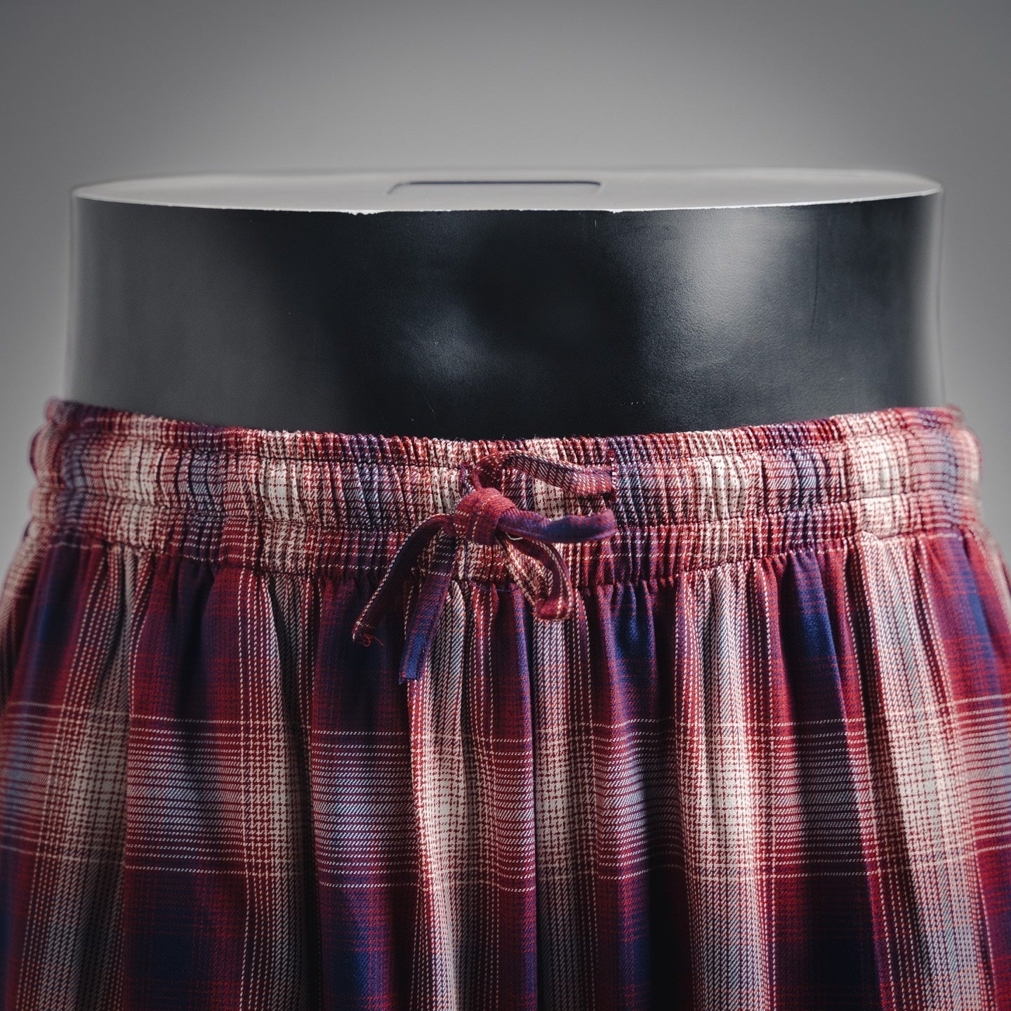 Acne 25ss plaid short