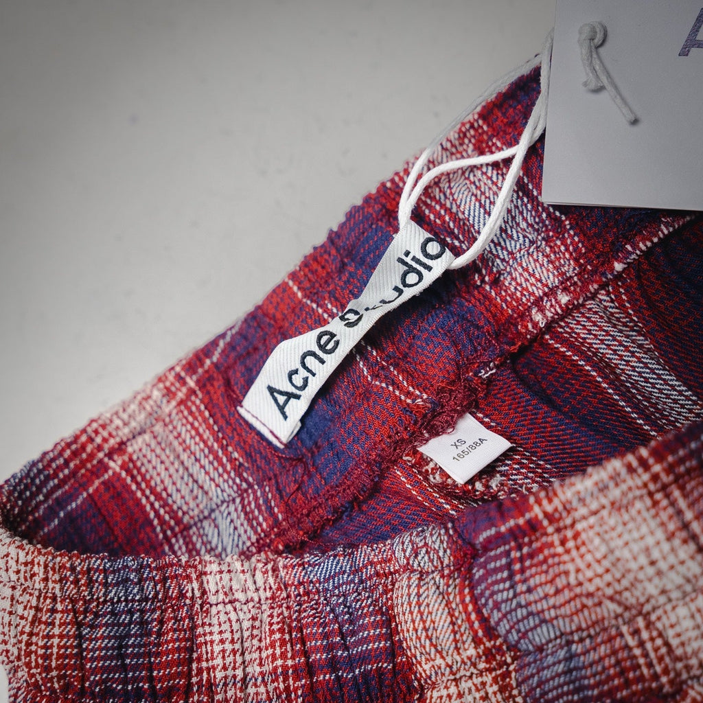 Acne 25ss plaid short