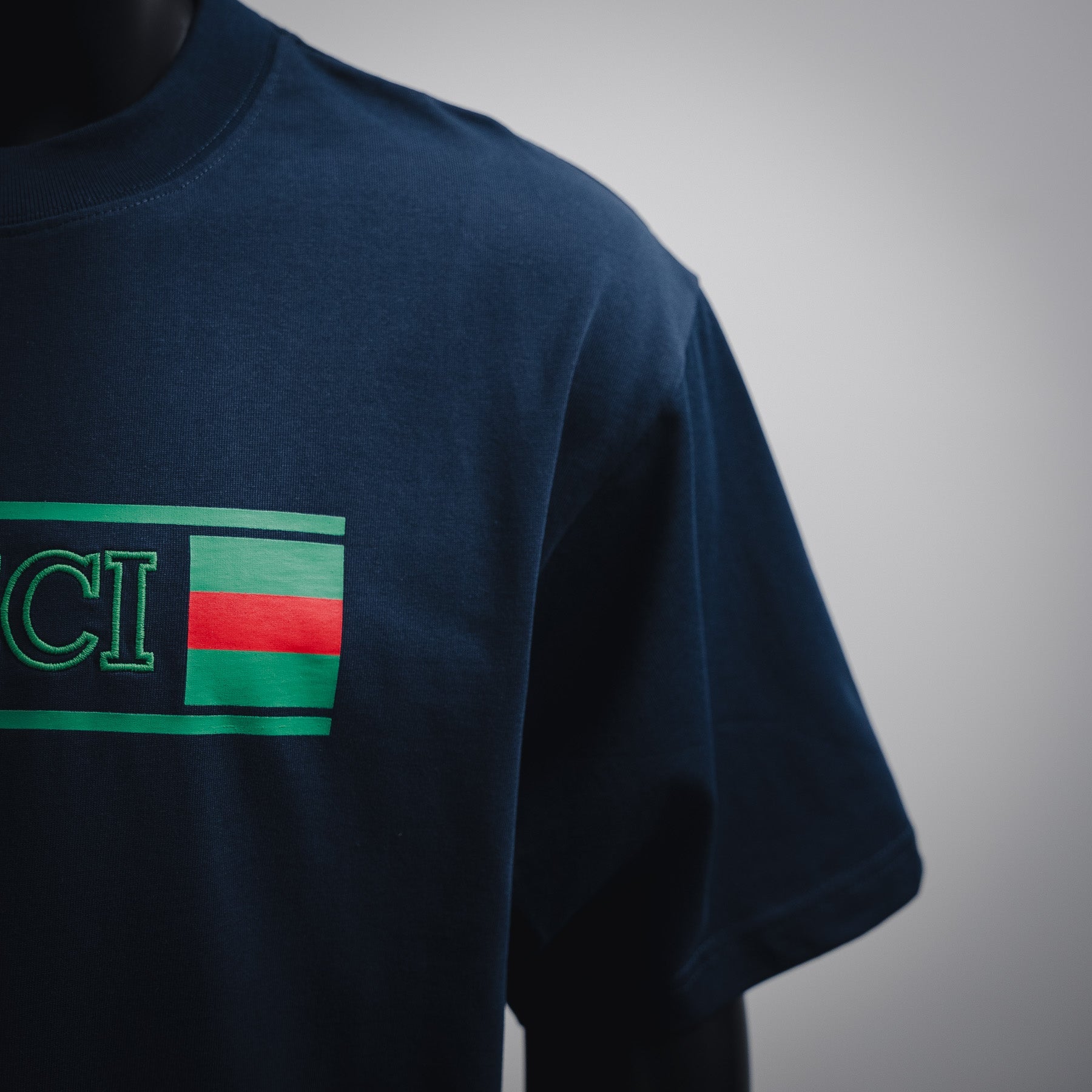 Guc 25ss embroidered t-shirt