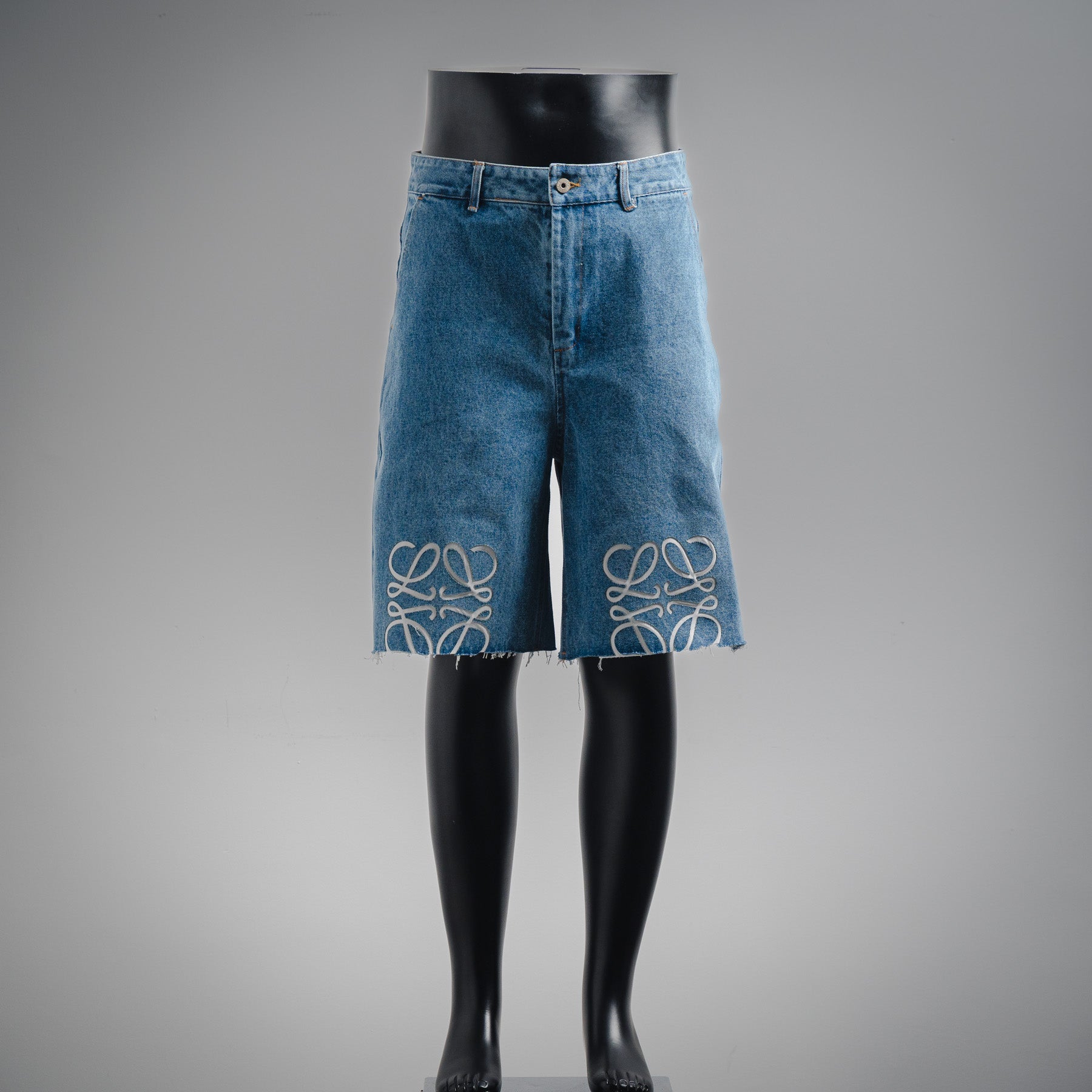Loe anagram denim short