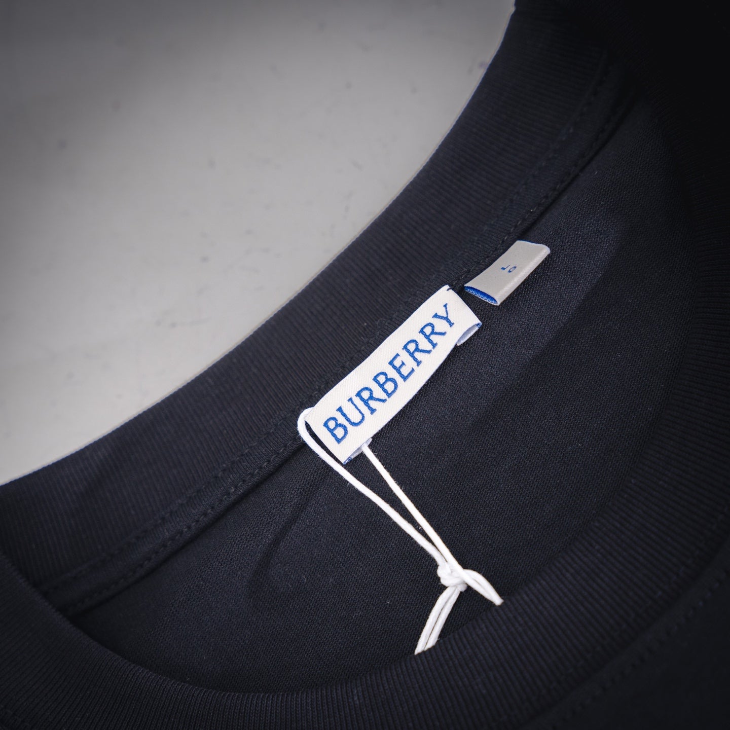 Bur embroidered t-shirt